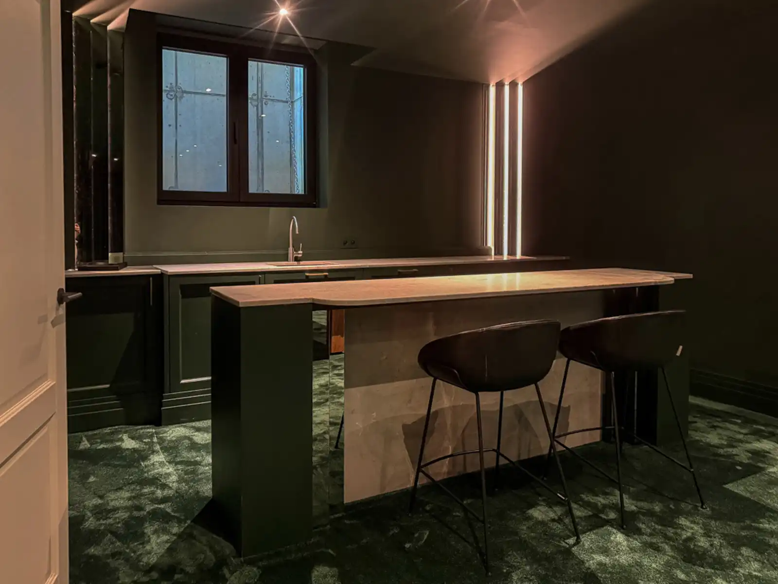 HYPERDELUXE ENGLISH COURTHOUSE VILLA OP ABSOLUTE TOPLOCATIE foto 50