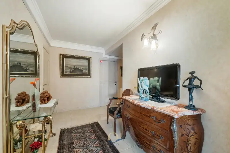 Hoekappartement met open zicht op Marie-Joséplein, Hotel Du Parc en Casino Kursaal foto 11
