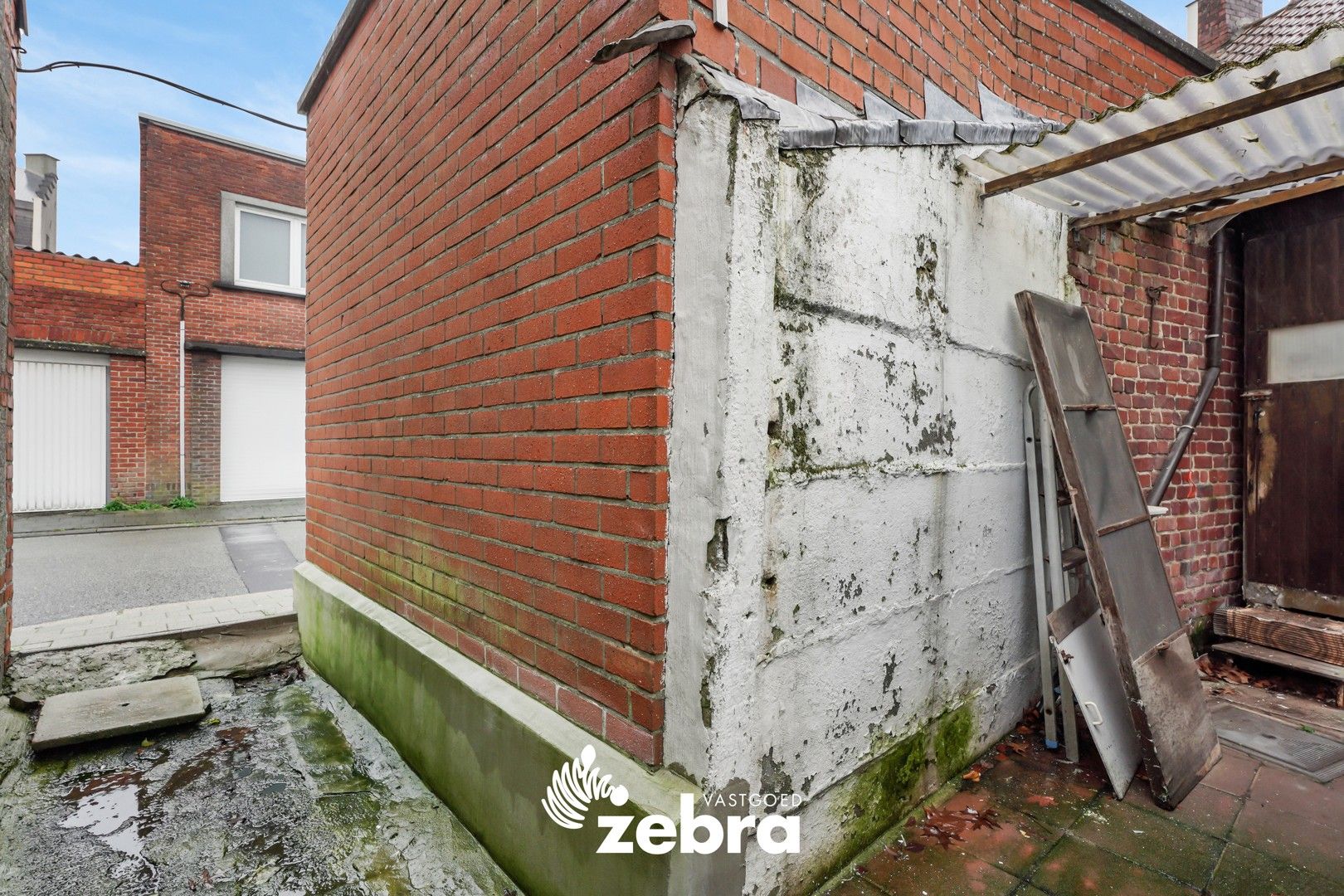 Te renoveren stadswoning met aparte garage in centrum Tielt. foto 17