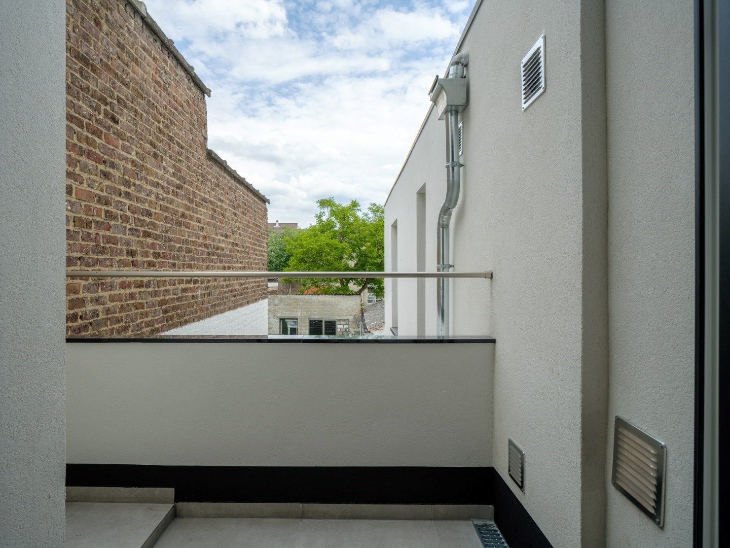 Gerenoveerde opbrengsteigendom met 6 hoogwaardige kamers in Gent foto 23