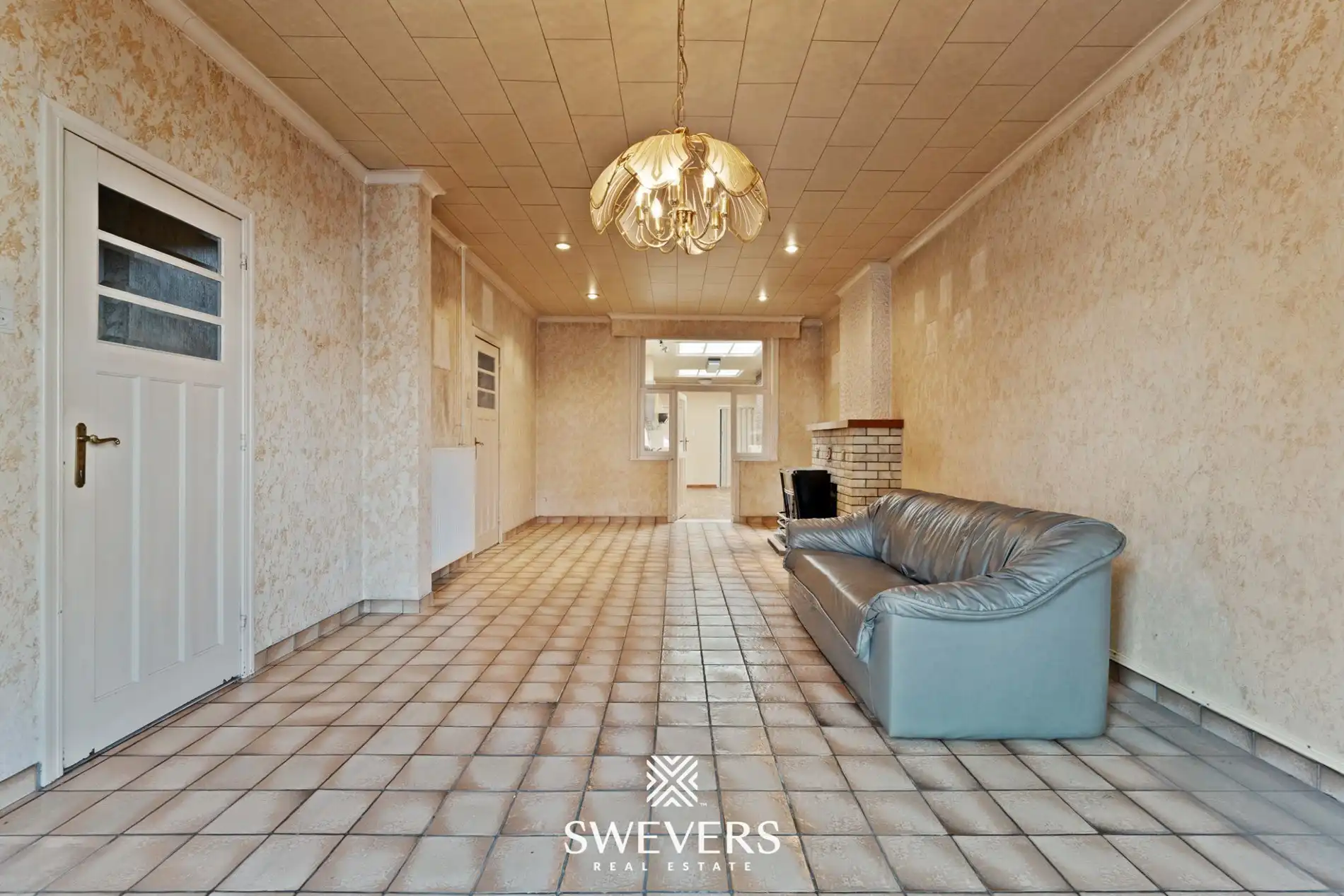 Woonst met 5 slaapkamers en hangar van 250m² in centrum Beringen foto 8