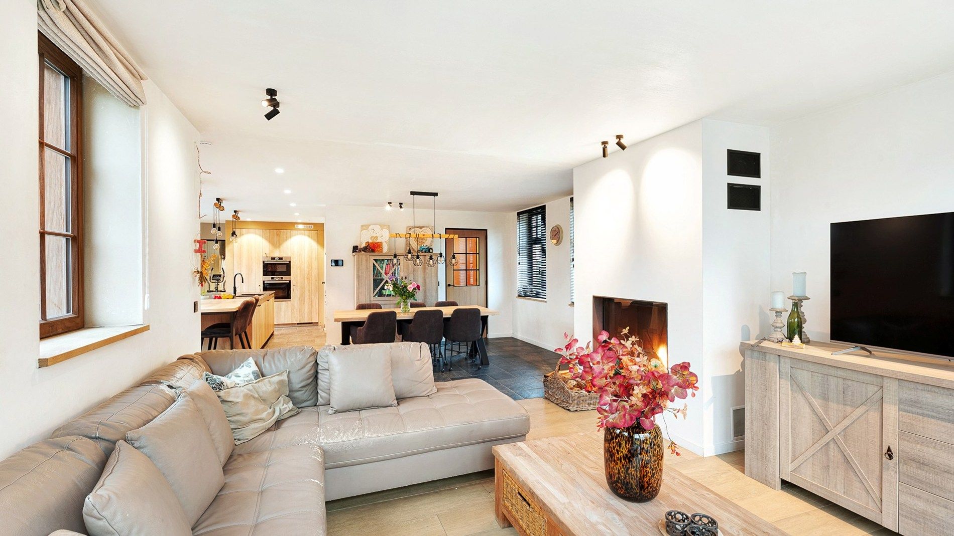 Prachtige nieuwbouw villa in het mooie Moerkerke  foto 12