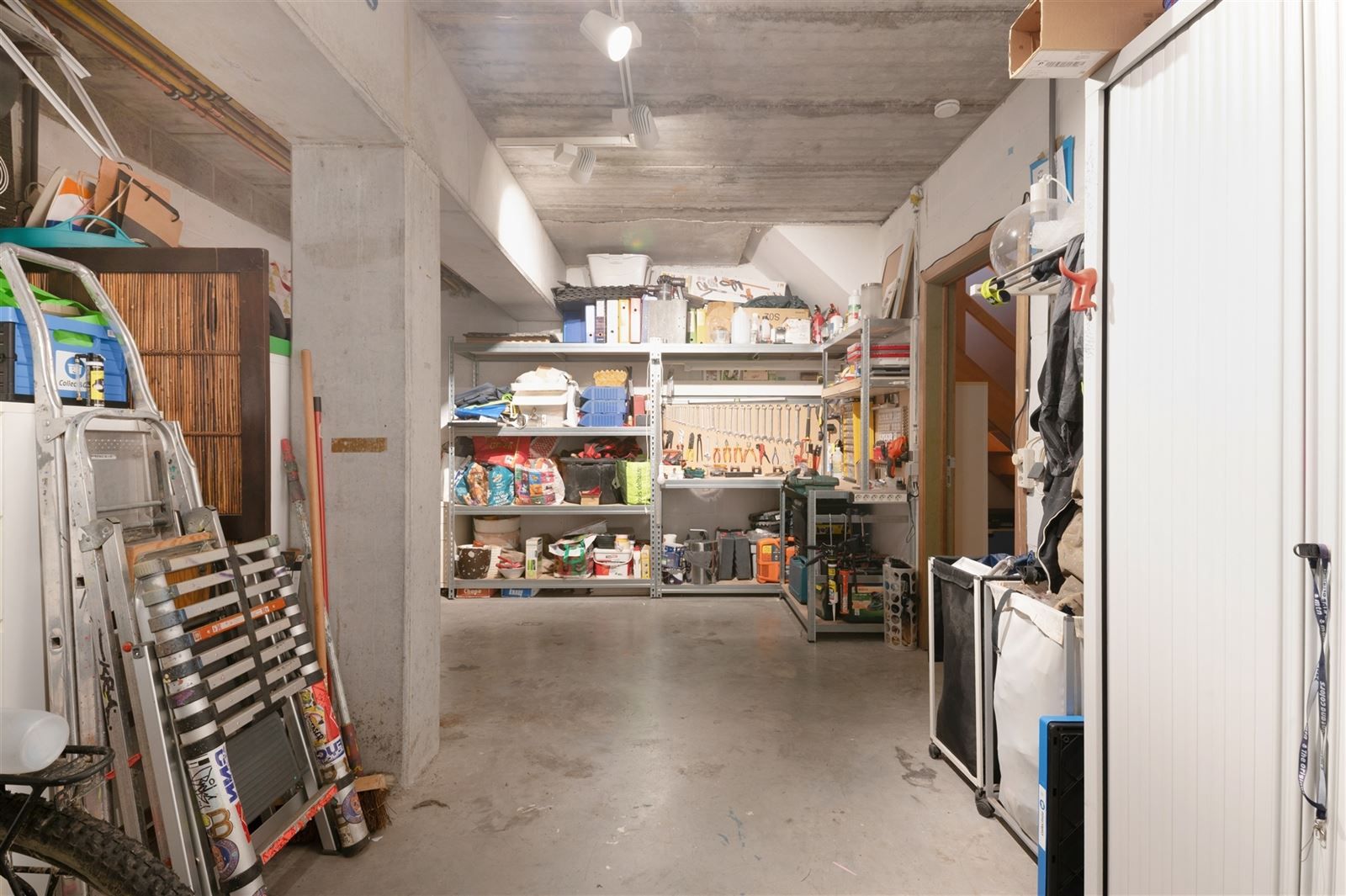 Gezinswoning met tuin en parkeergelegenheid! foto 18