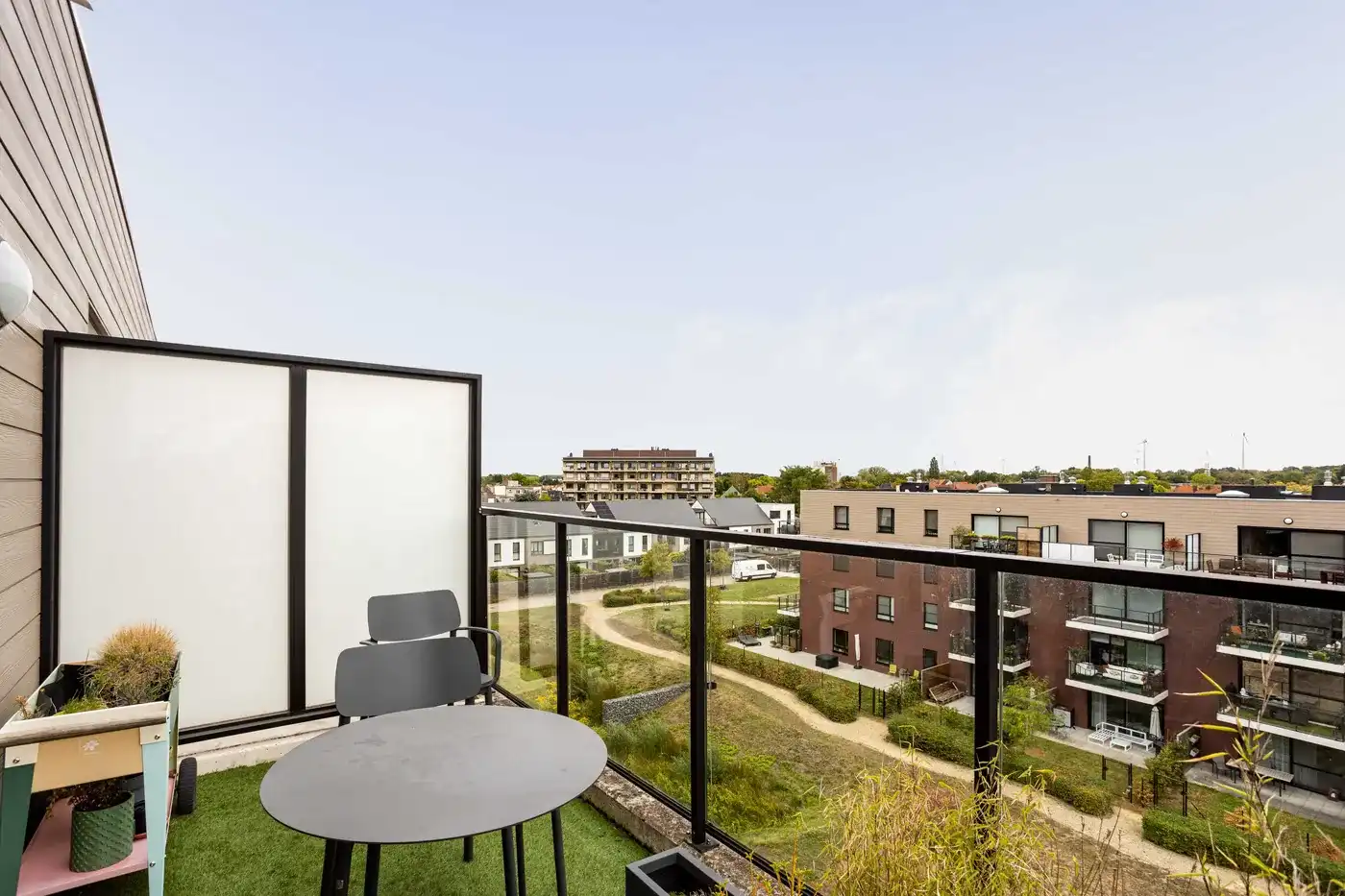Instapklaar appartement met zuidgericht terras en staanplaats in centrum Kortrijk foto 12