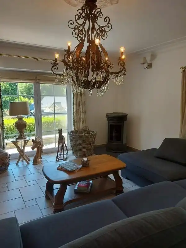 Prachtige woning met 7 slaapkamers en 5 badkamers! foto 8