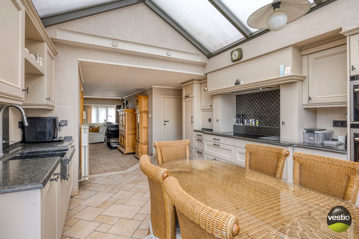 HANDELSHUIS IN CENTRUM VAN BILZEN. foto 11