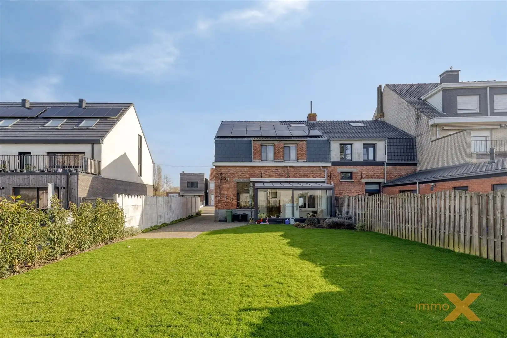 CHARMANTE GEZINSWONING MET AUTHENTIEKE GEVEL foto 27