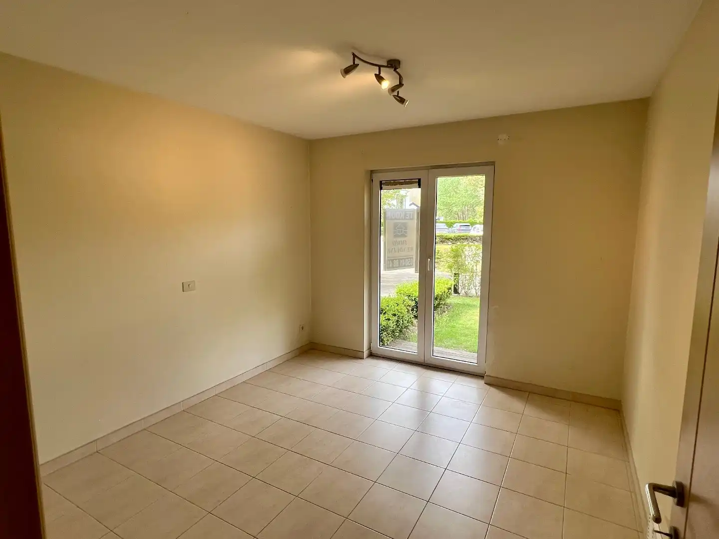 Ruim tuinappartement op een rustige locatie foto 8