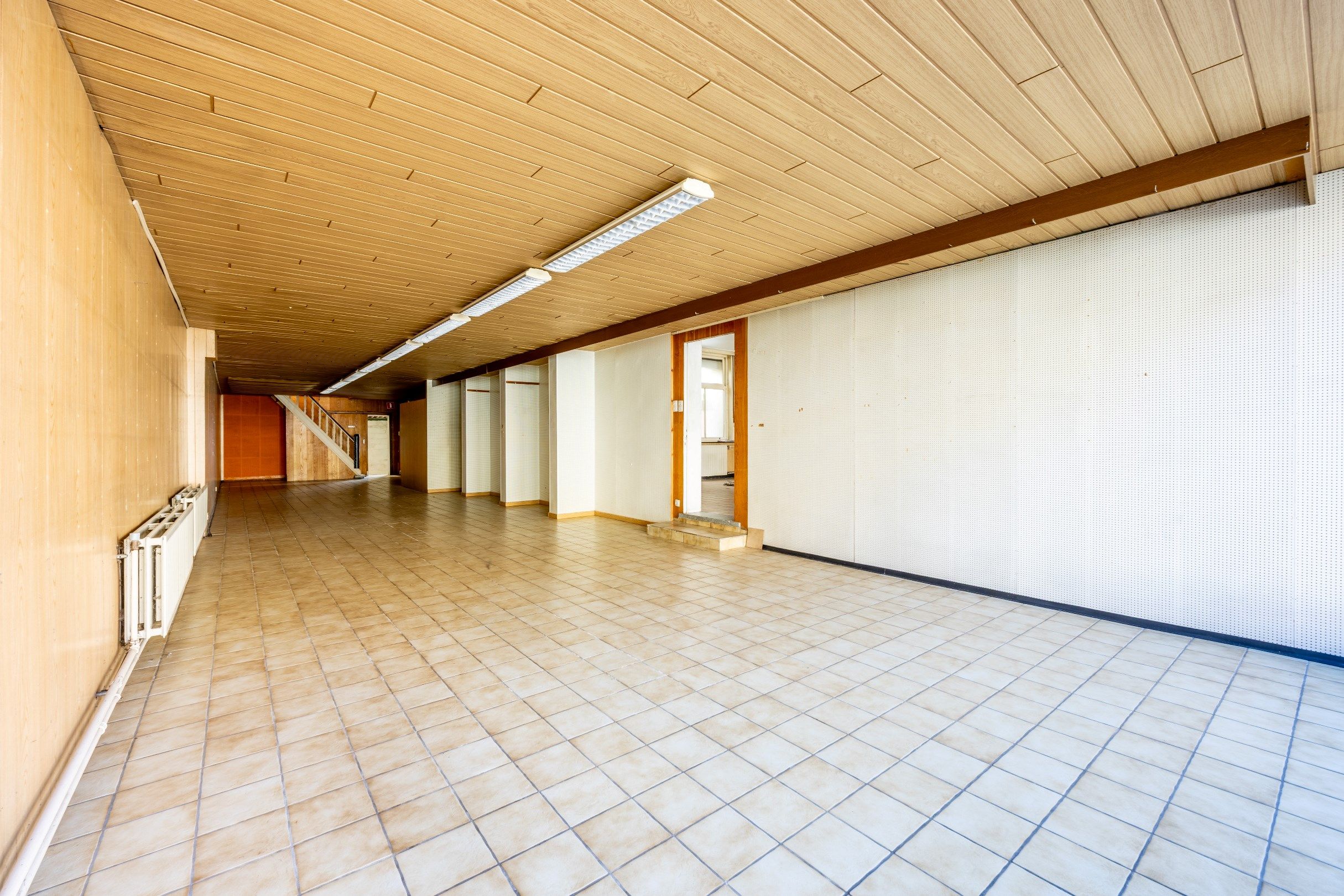 Gebouw voor gemengd gebruik met atelier op 568 m² foto 6