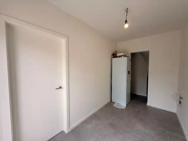 Halfopen nieuwbouwwoning met 4 slaapkamers gelegen te Opitter. foto 7