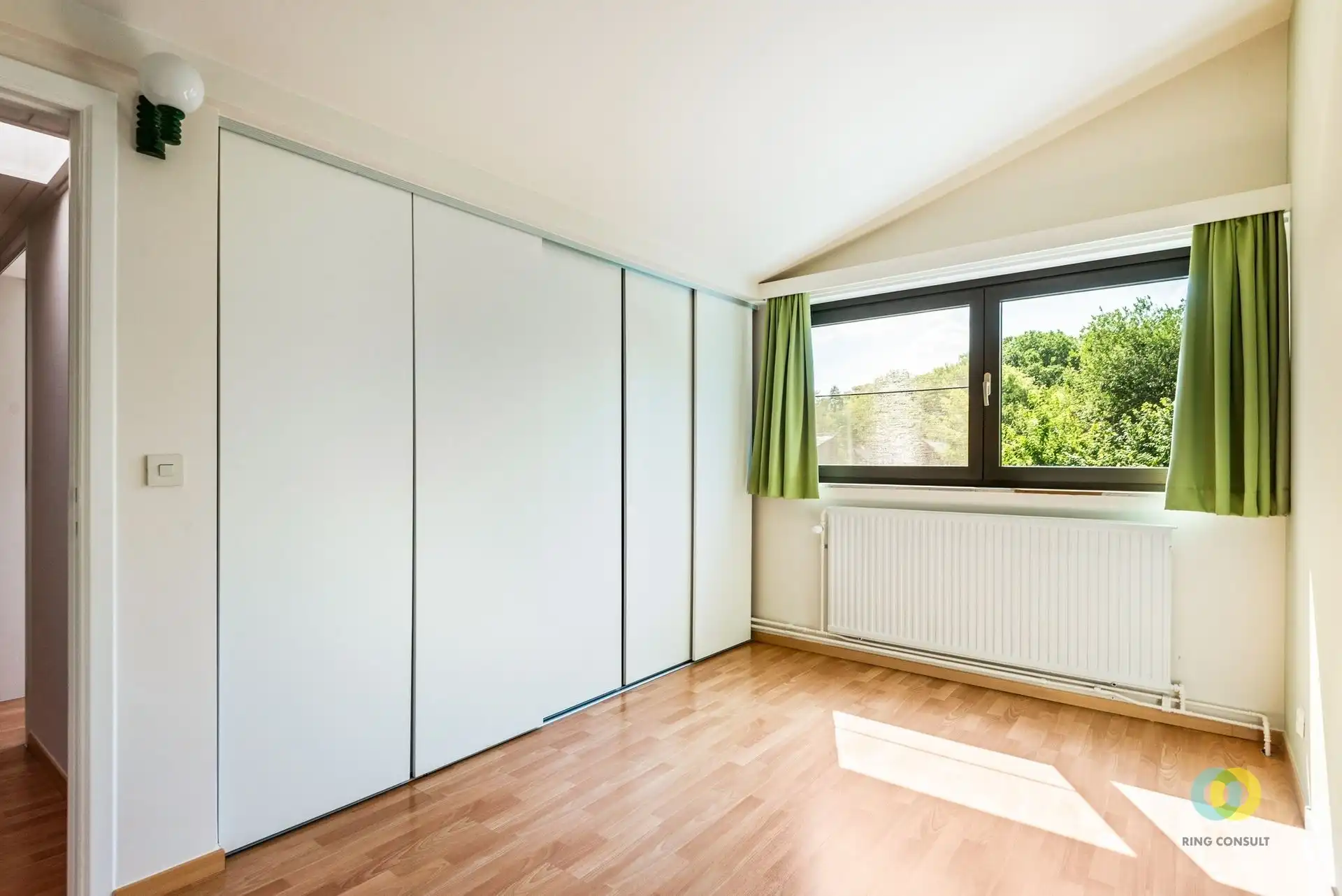 Charmante woning met tuin en garage foto 9