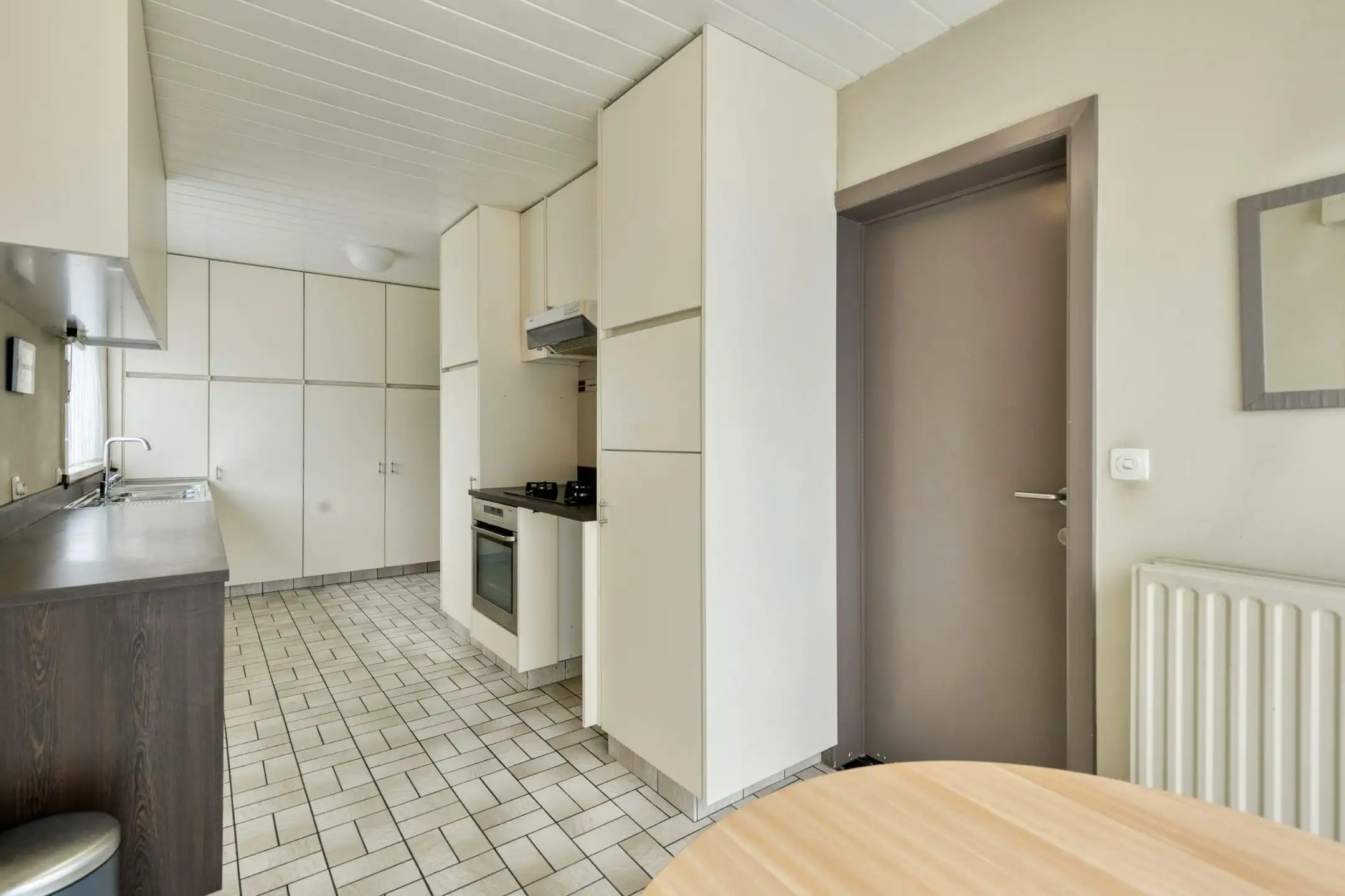 Ruime gezinswoning op toplocatie in Kortrijk foto 8