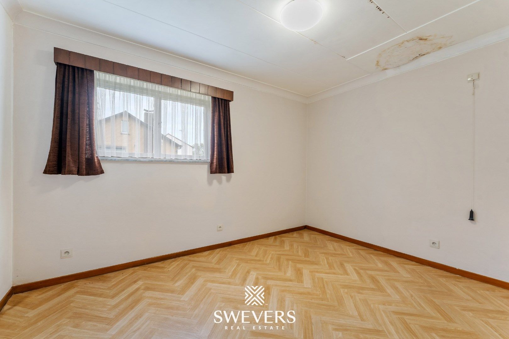 Gunstig gelegen, te renoveren woning, op mooi perceel van 8a 88ca foto 17