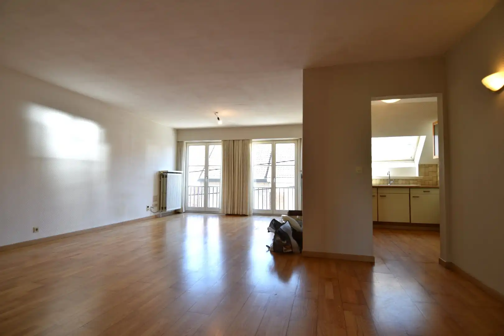 Ruim en lichtrijk 2-slaapkamerappartement (mogelijkheid tot meer) nabij centrum Zwevegem foto 4