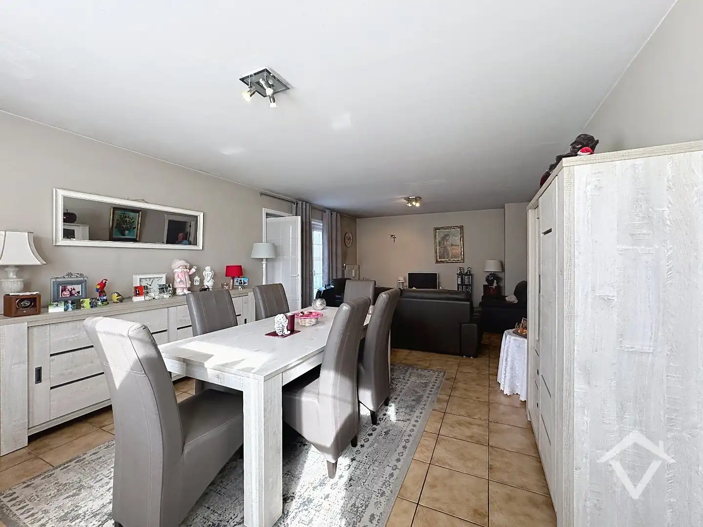 Instapklaar appartement van 98m² met ruime garage op topligging te Harelbeke foto 12