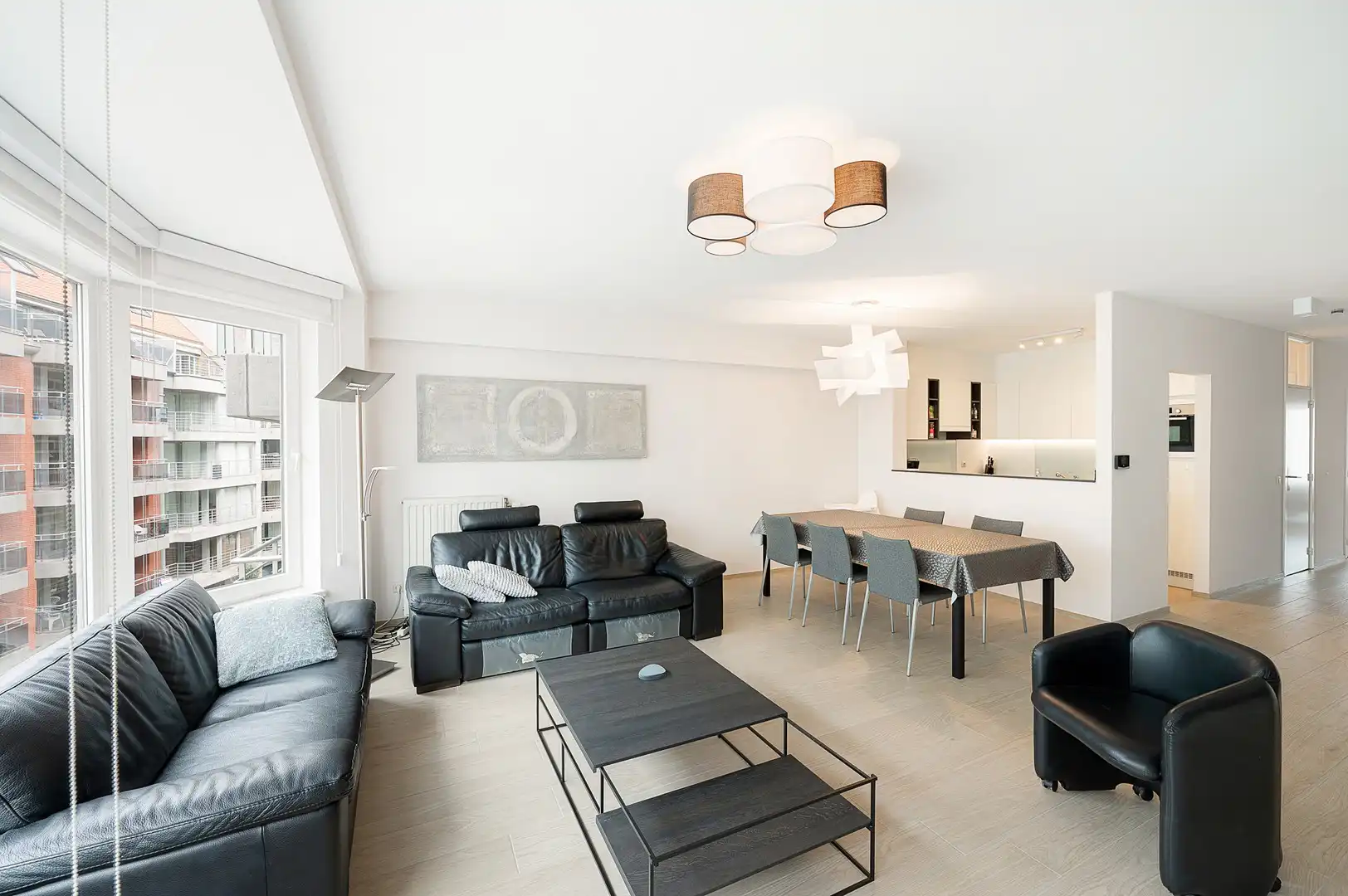 Een ruim appartement op toplocatie in het hart van Knokke. foto 4