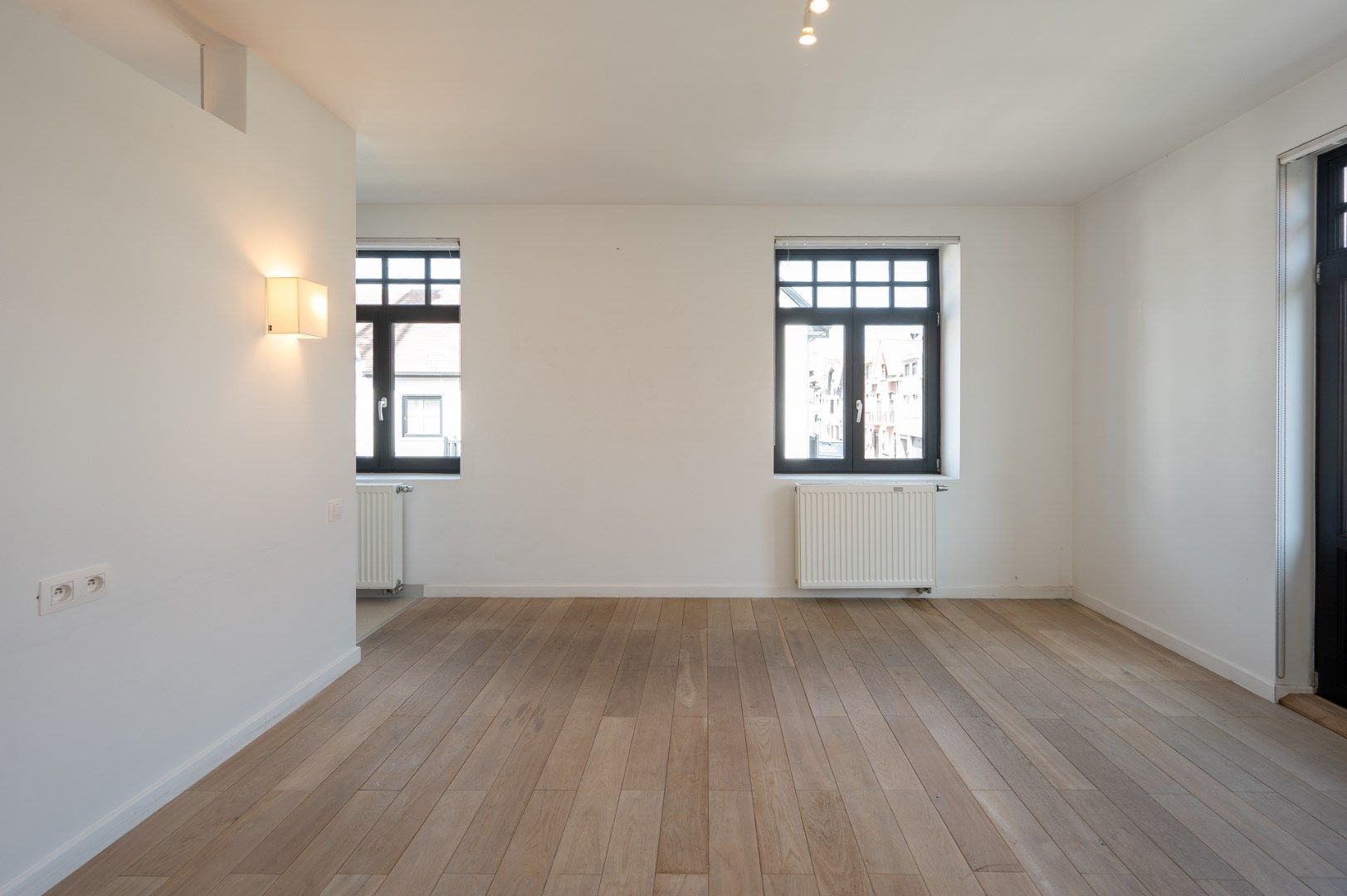 Mooie woning, centraal gelegen tussen het Alfred Verweeplein het Gemeenteplein foto 8