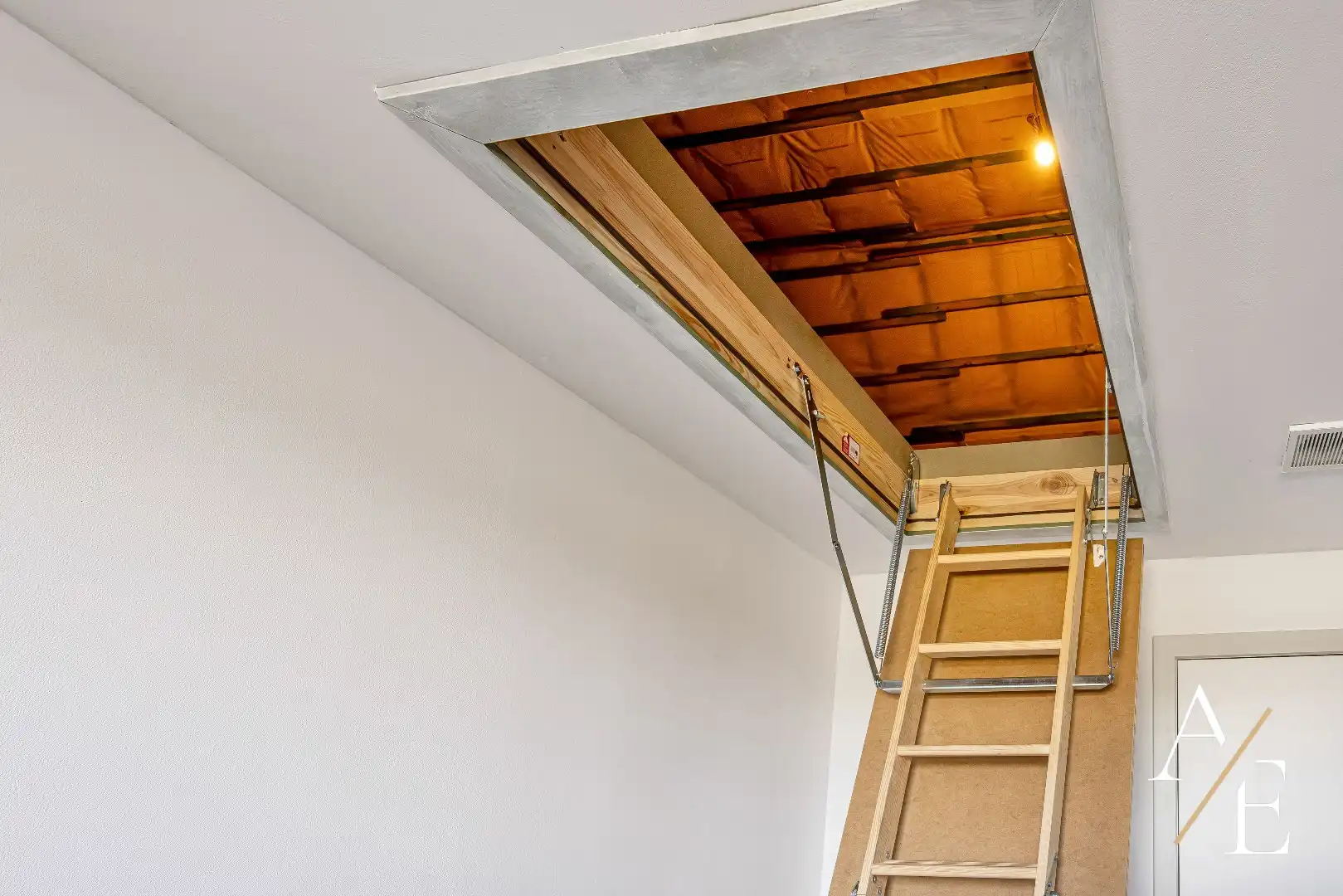 LEDE-Energiezuinige recente woning met 3 slpks  en tuin! foto 15