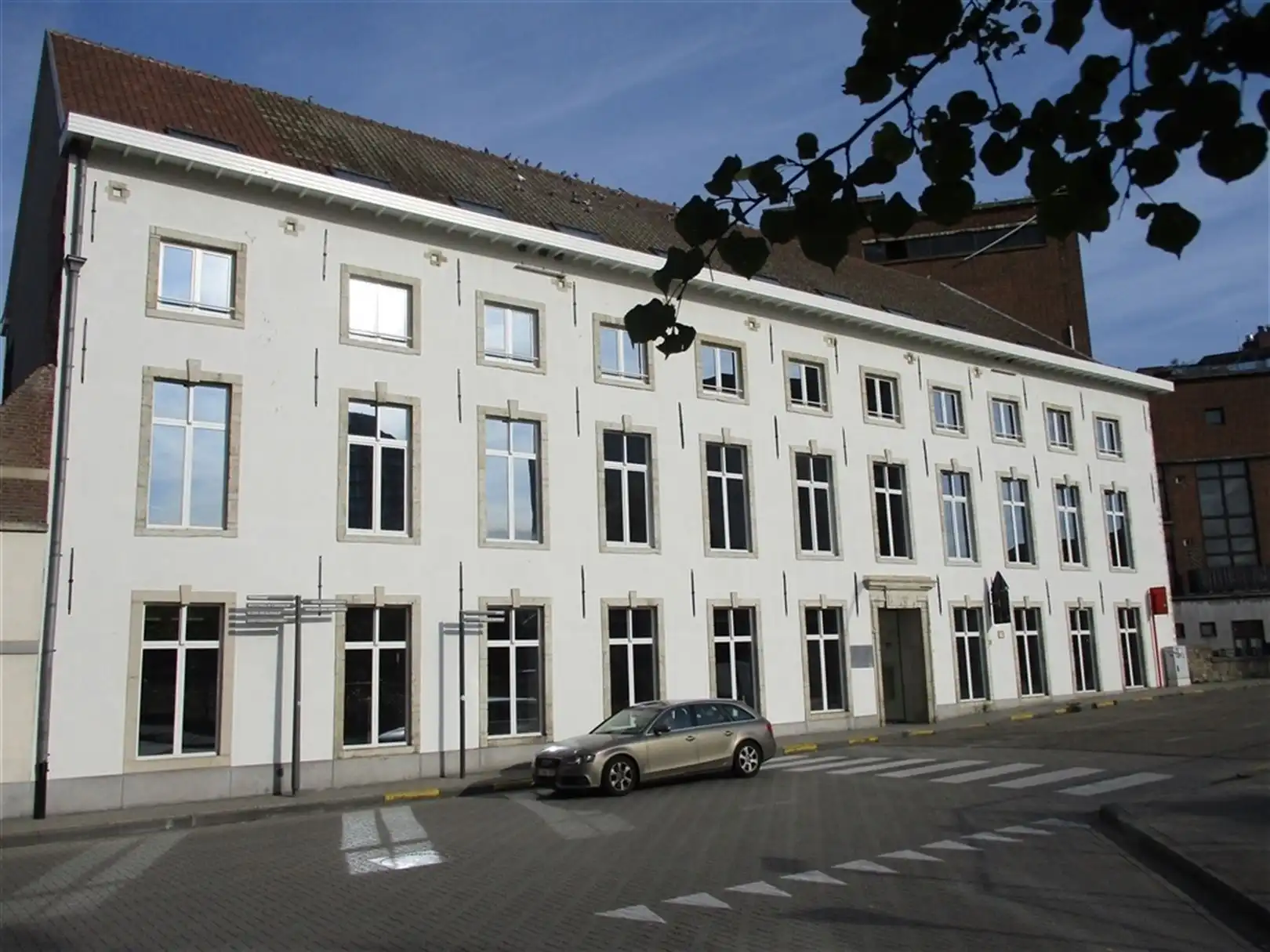 Kantoor te huur in het gebouw Zeelandt foto {{pictureIndex}}