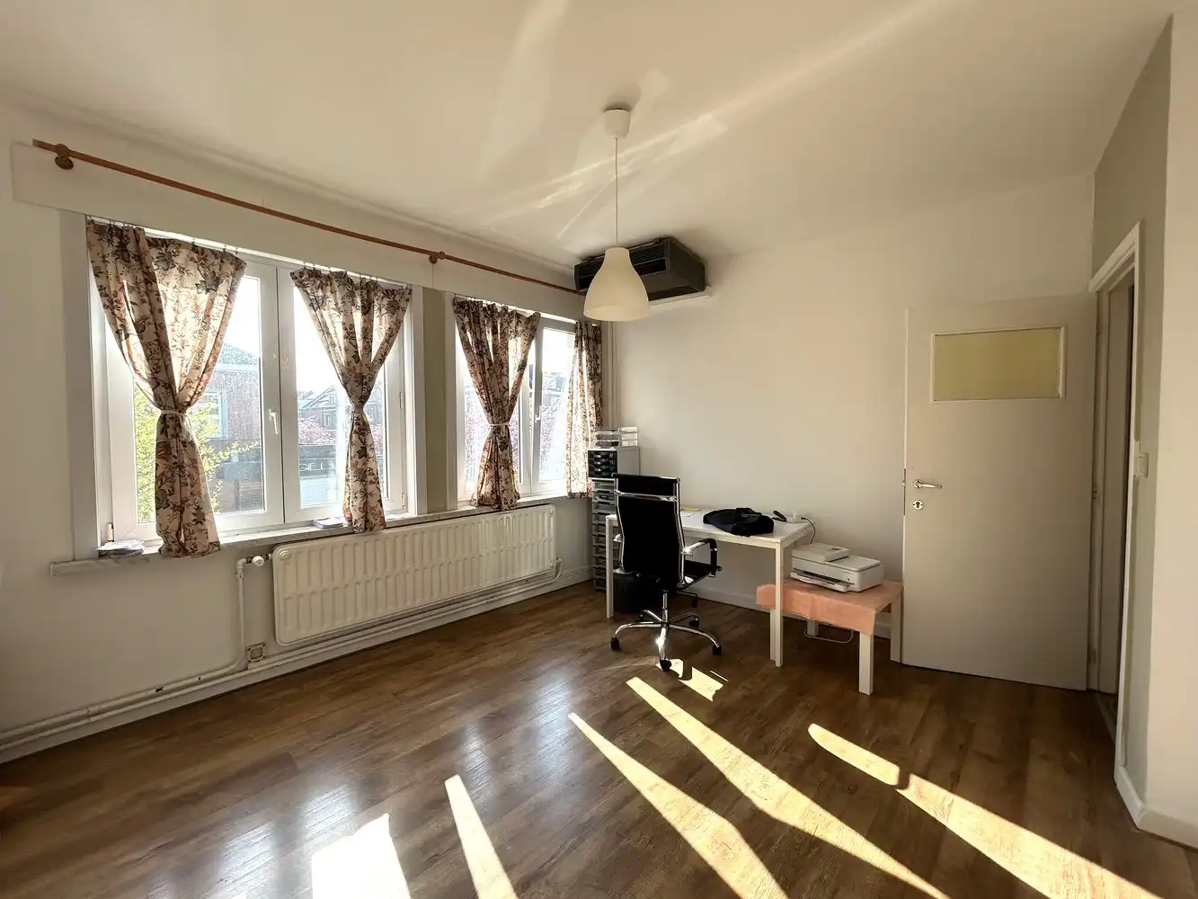 Handelspand met woonst – topvisibiliteit in Kessel-Lo! foto 12