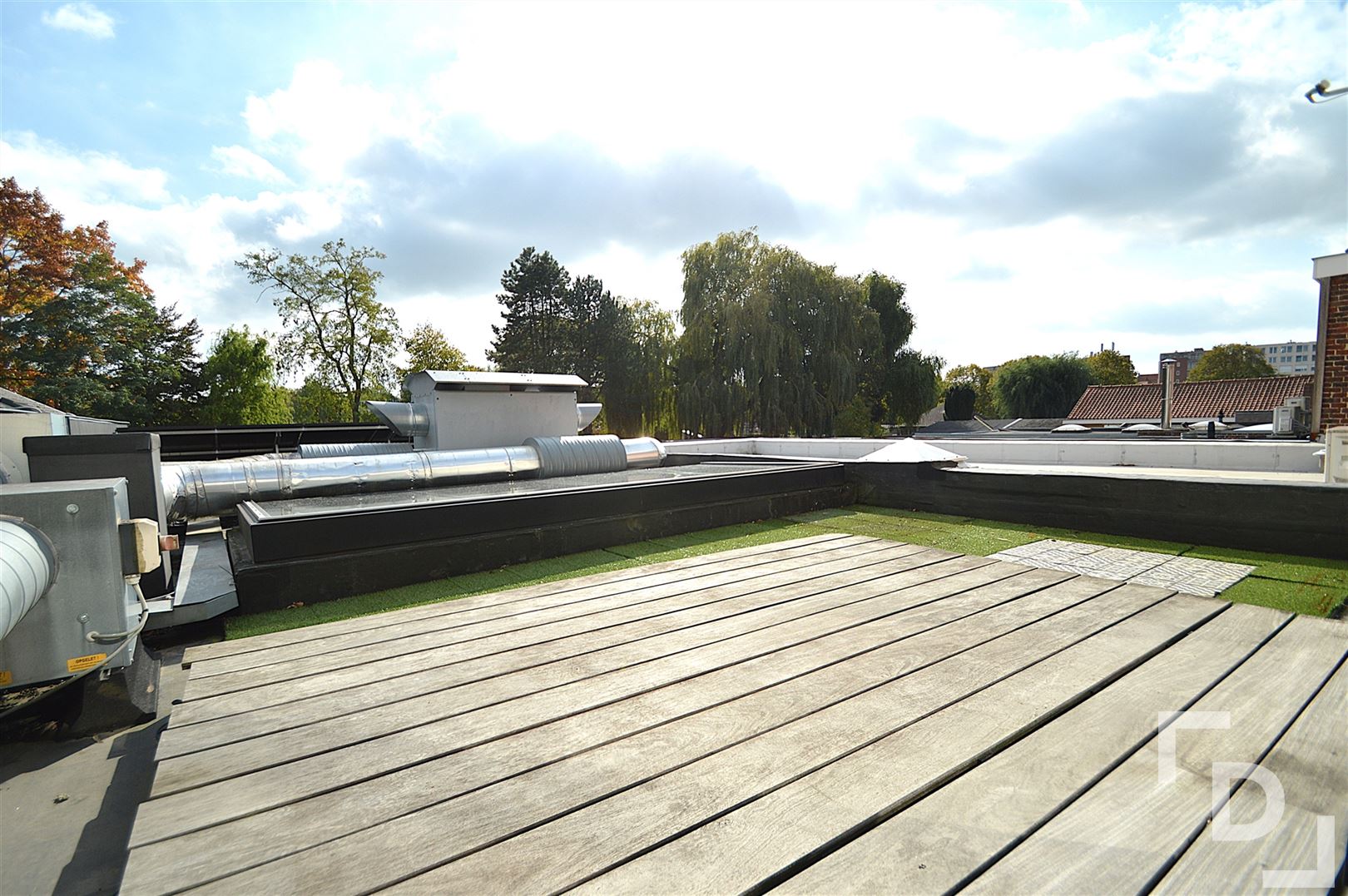Ruim duplex-appartement te huur in Ieper foto 14