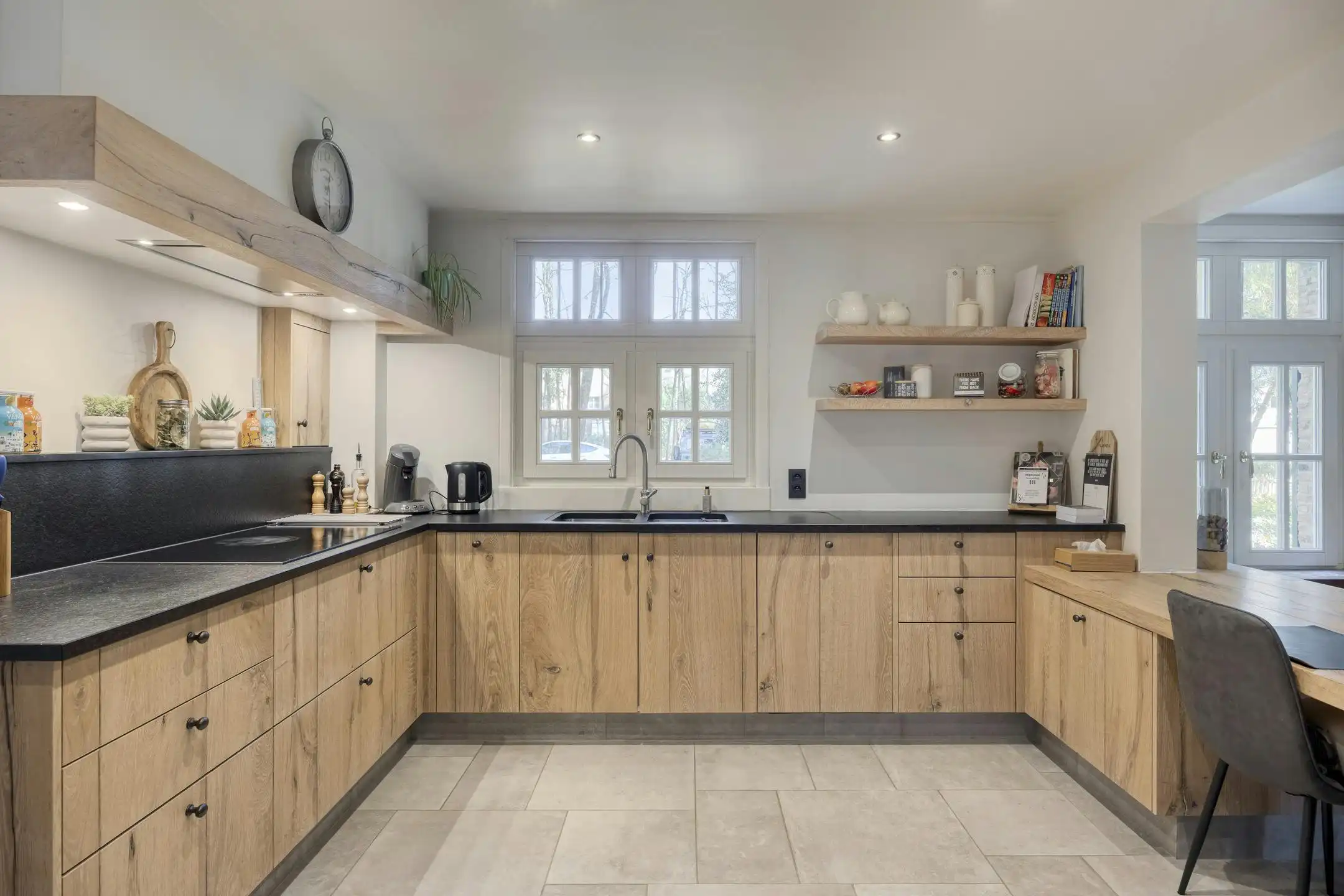 Recent gerenoveerde villa op 33 are te koop in Herentals foto 6