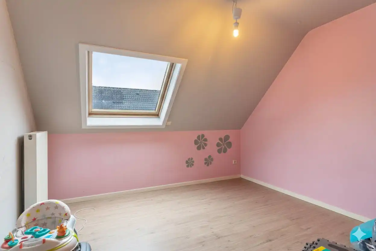 Instapklare woning met garage en tuin te koop in Ardooie foto 10