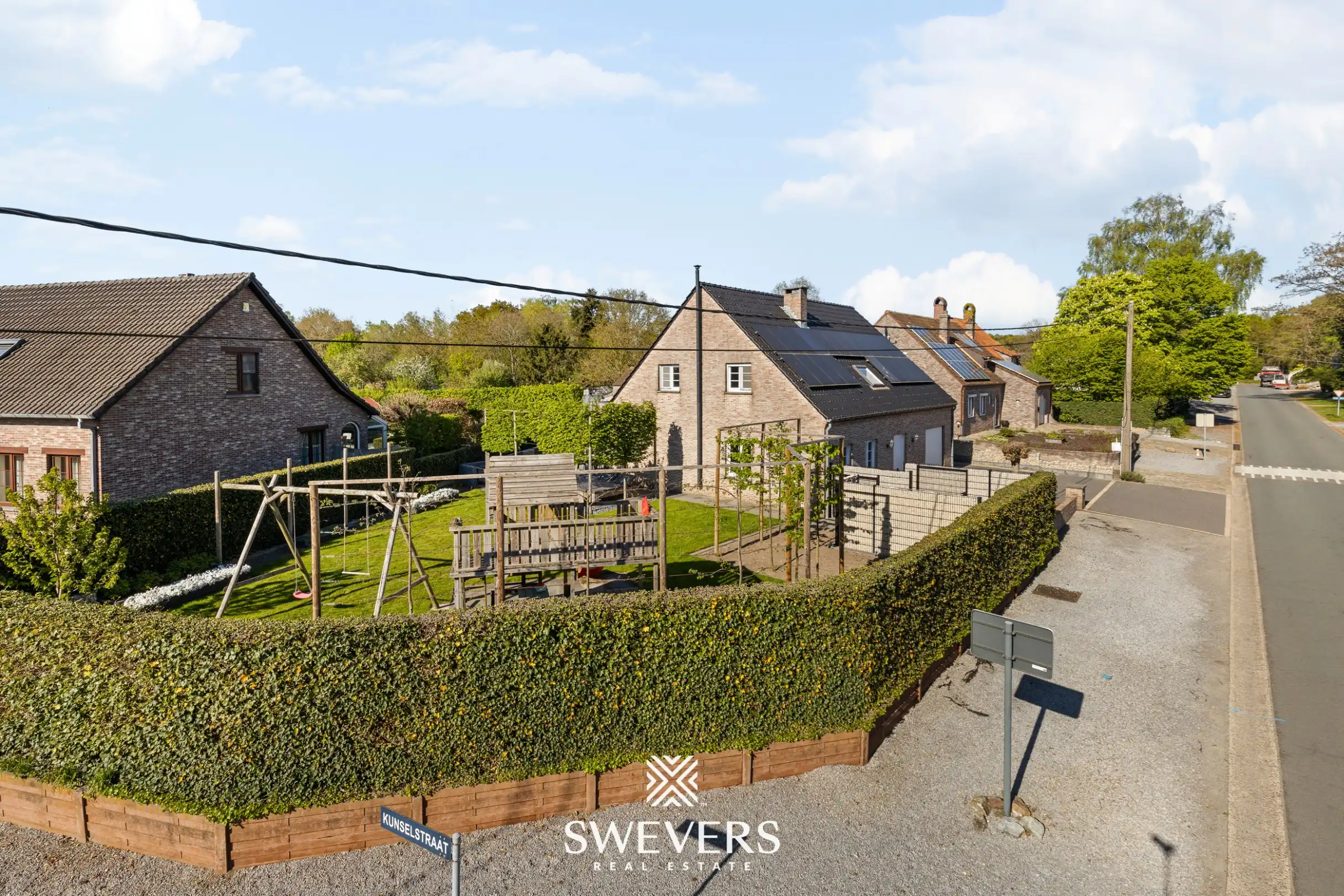 Instapklare woning met prachtig aangelegde tuin en bijgebouw in Helchteren foto 33