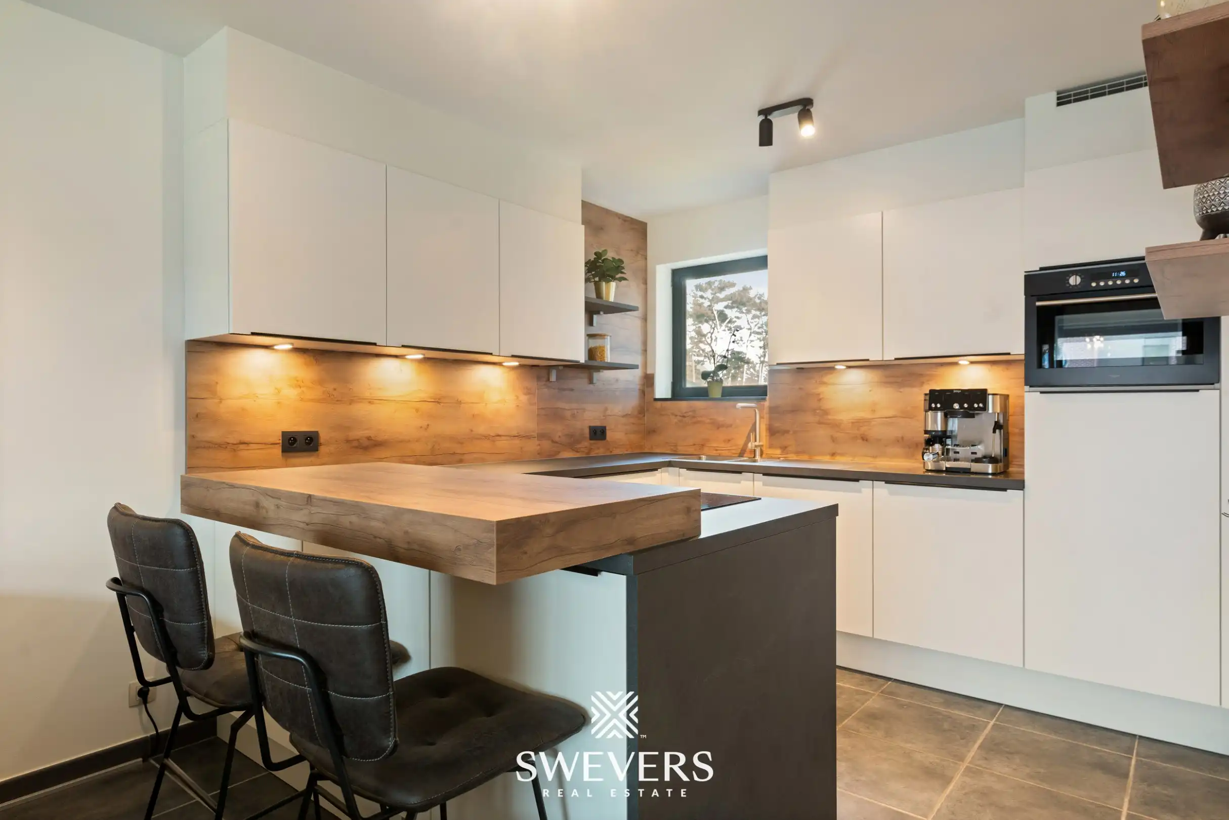 Ruim instapklaar appartement met 3 slaapkamers, zonnig terras en ondergrondse parking te Genk (EPC: A) foto 9