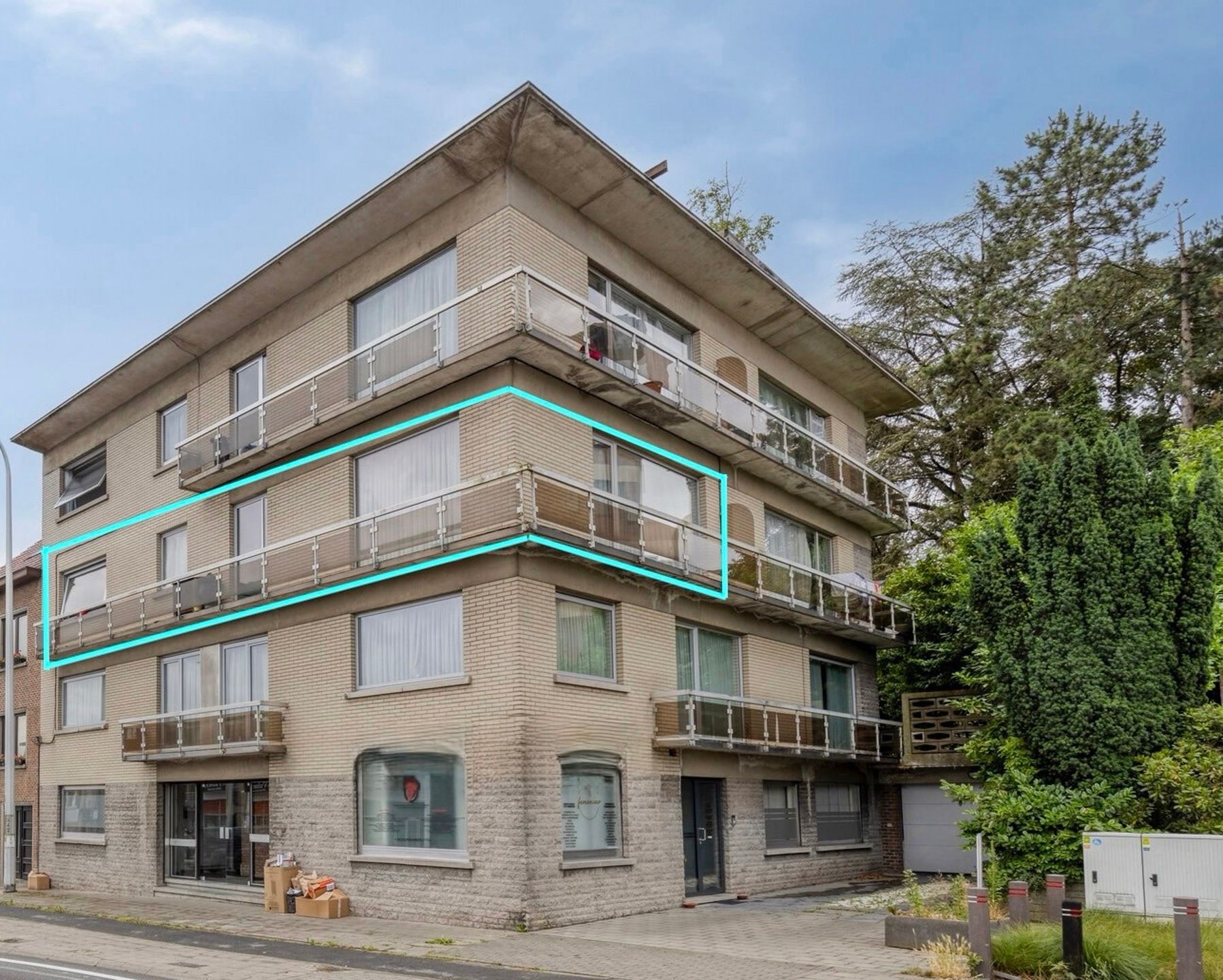 Licht en instapklaar hoekappartement met 2 slaapkamers foto {{pictureIndex}}
