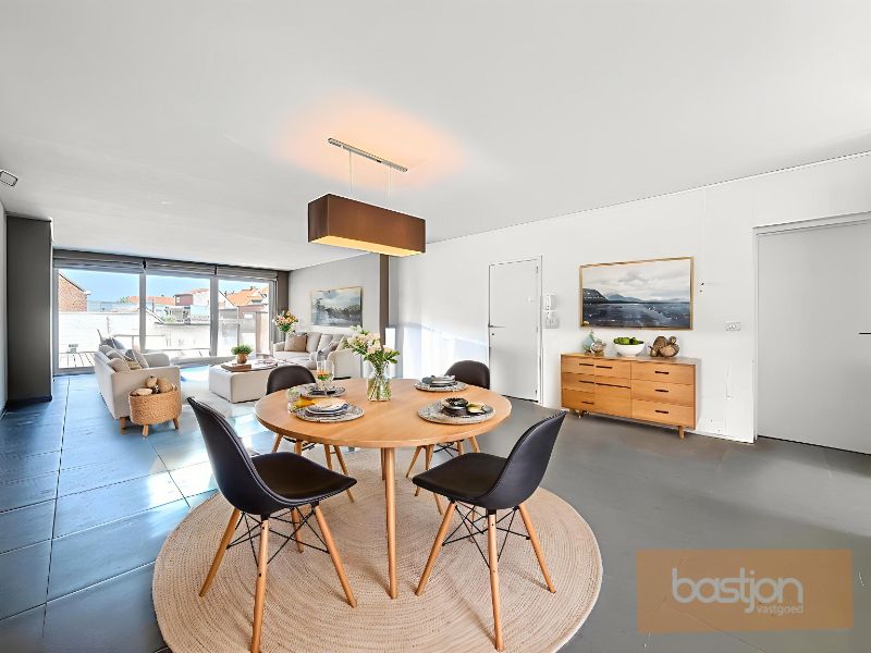 TE KOOP: Duplexappartement in hartje Kuurne foto 2