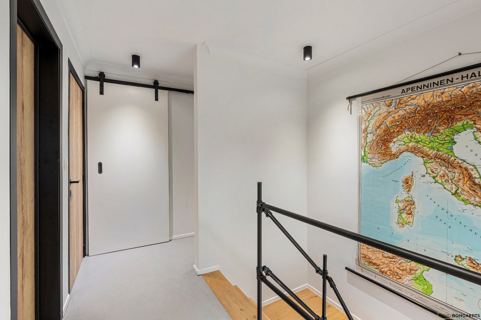 Ruime woning met 4 slaapkamers foto 16