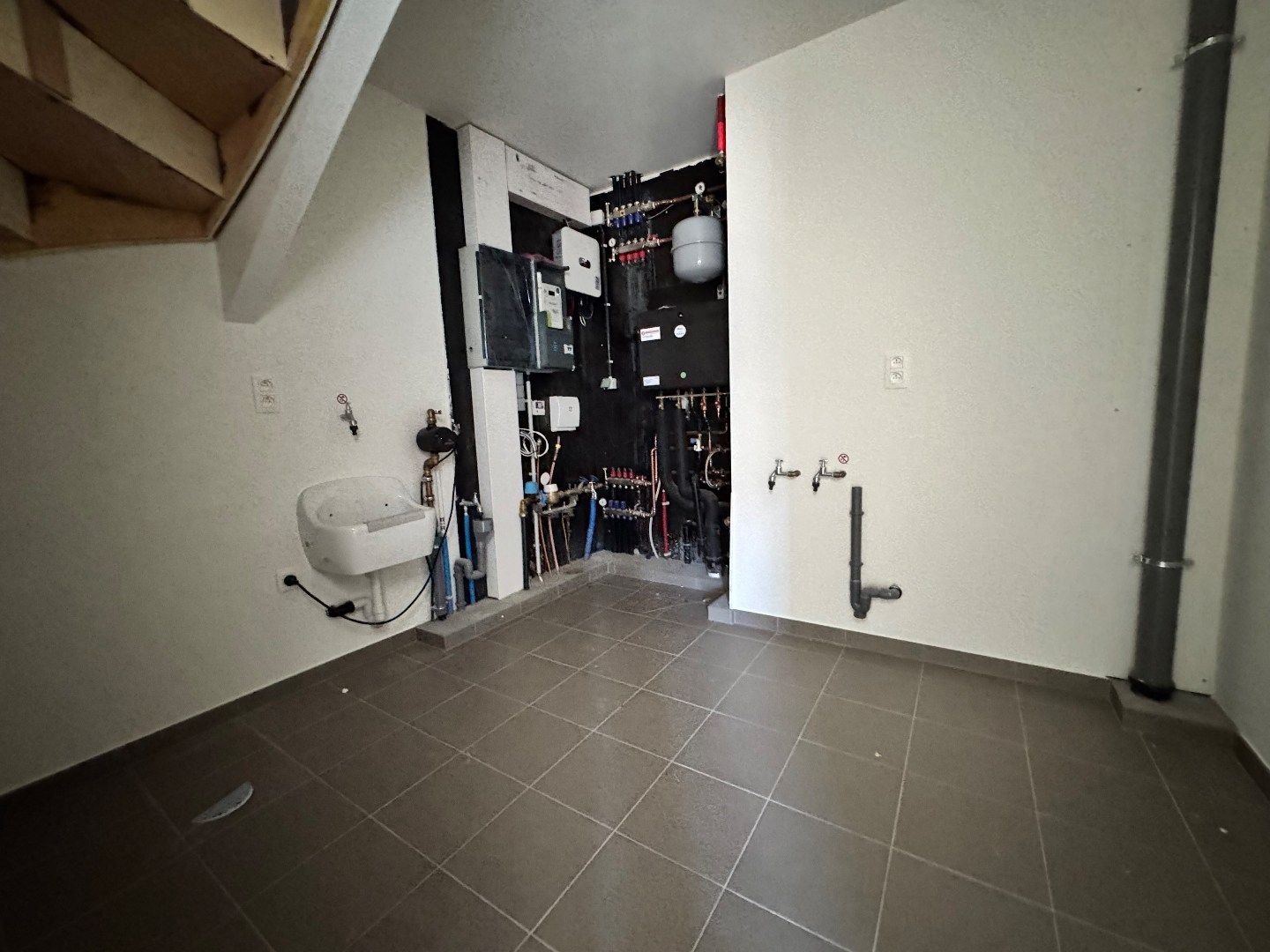 Nieuwbouwwoning met 3 slaapkamers en autostandplaats te Roeselare foto 9