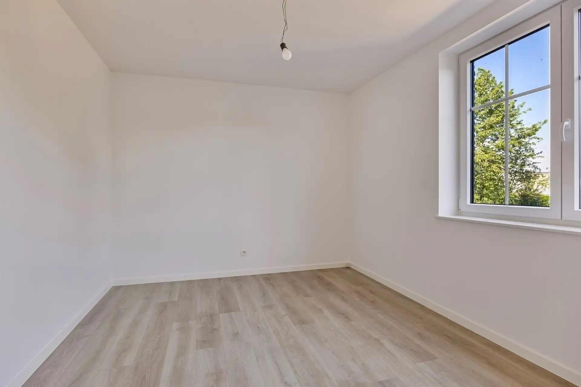 Nieuwbouw woning nabij centrum foto 12