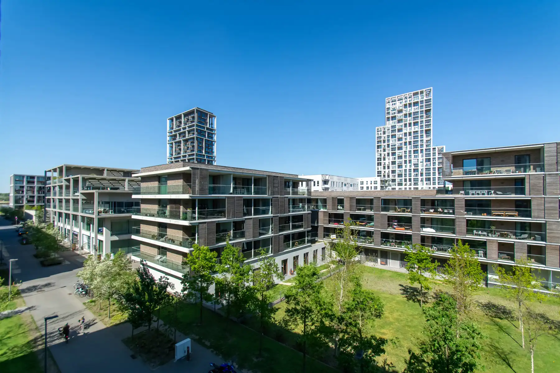Prachtige 1 slaapkamer appartement met parkzicht foto 8
