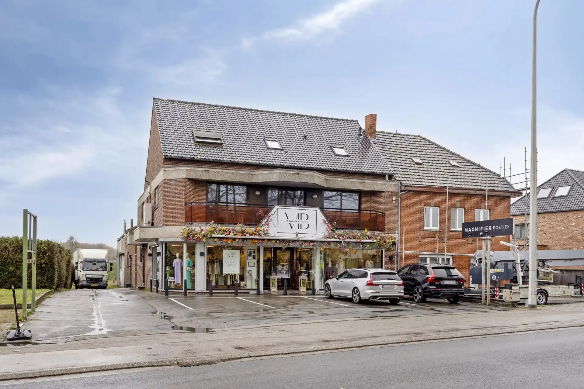 OPBRENGSTEIGENDOM BESTAANDE UIT WINKELRUIMTE EN LOODS IN DIEPENBEEK foto 12