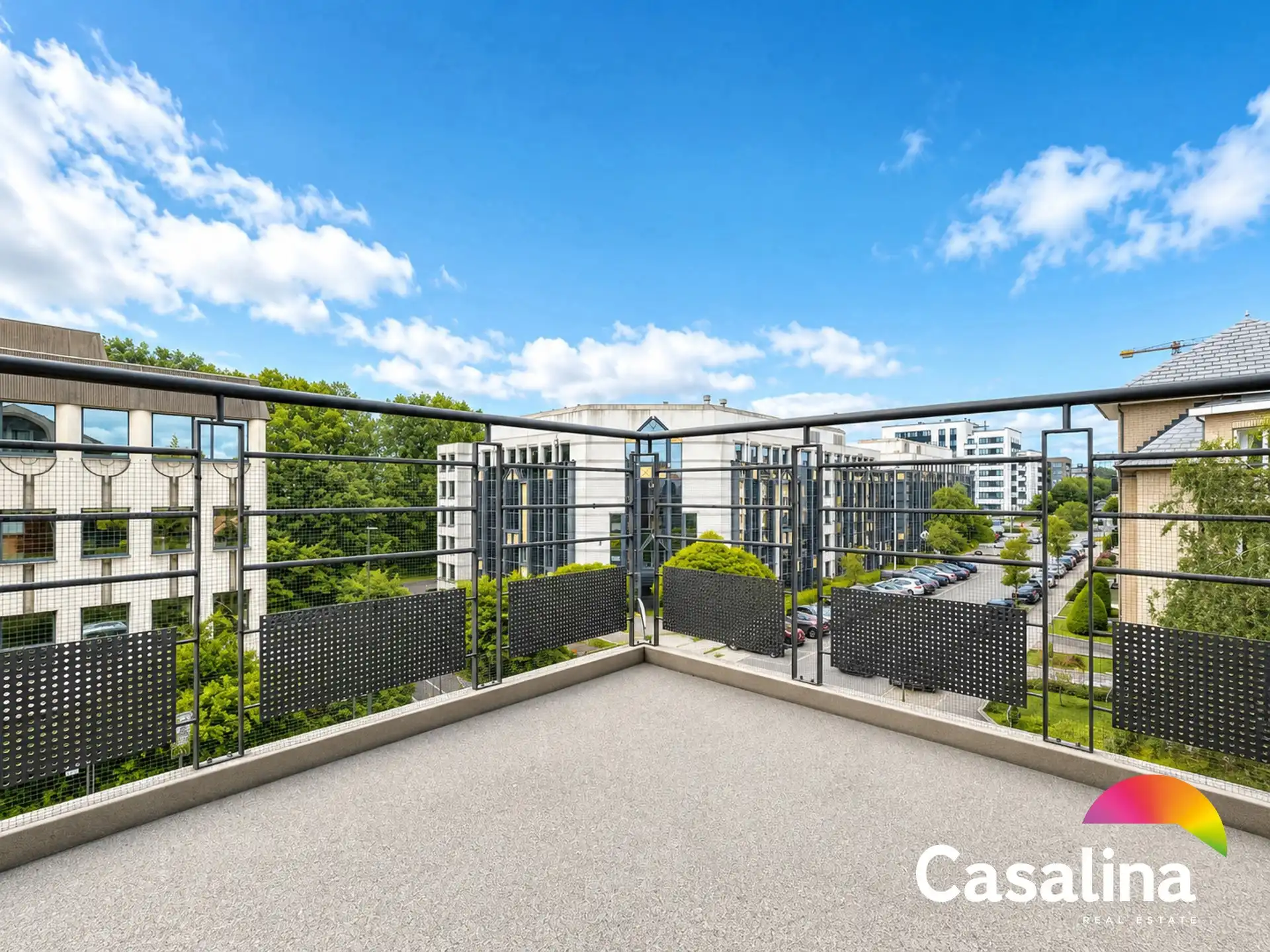 Zuidgericht appartement met 2 slaapkamers, terras en 2 Park. foto 4