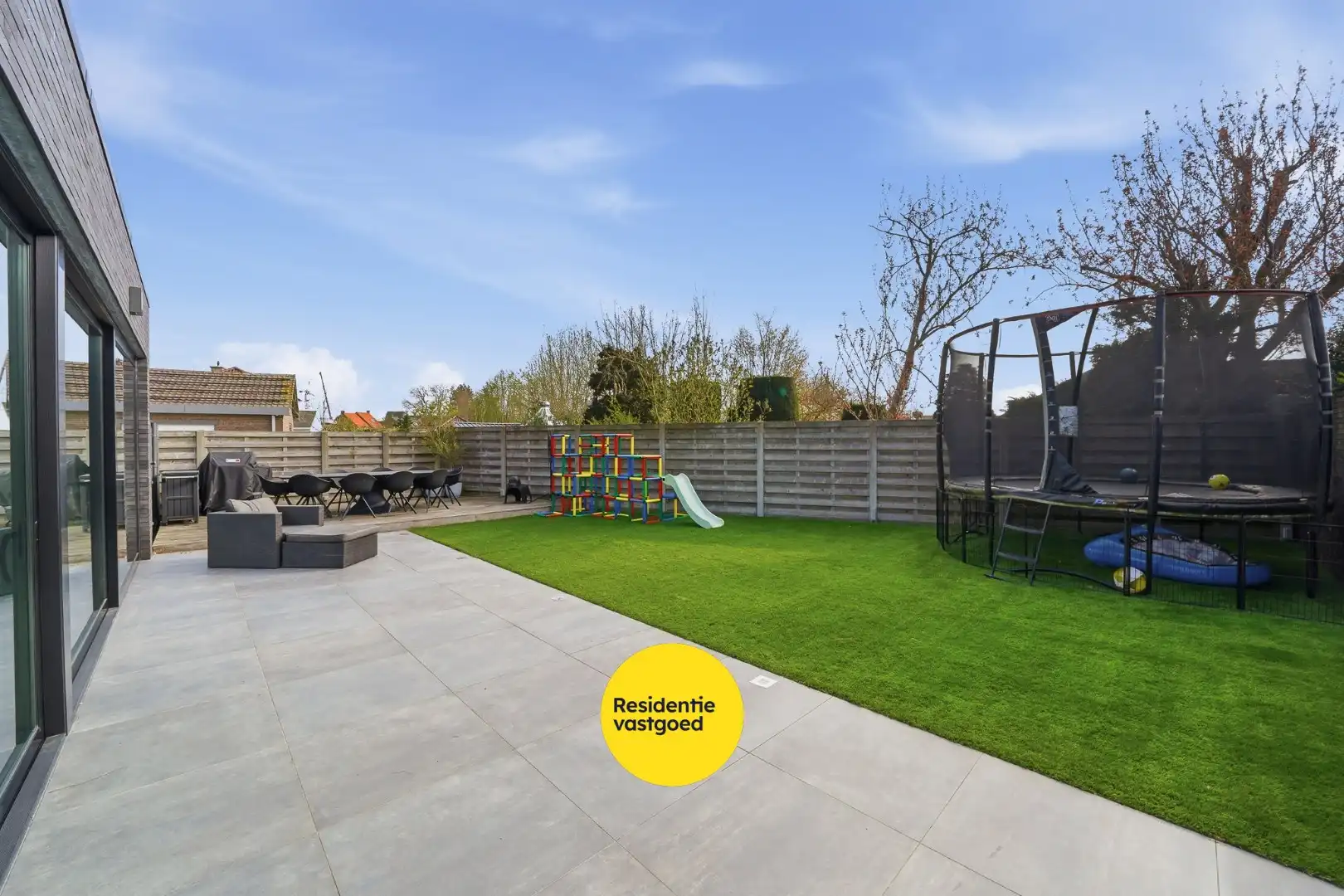 Ruime lichtrijke nieuwbouwvilla in centrum Oudenburg foto 16