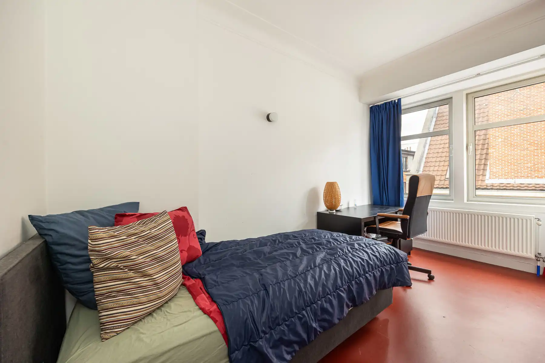Instapklaar 2-slaapkamerappartement nabij de Grote Markt! foto 8