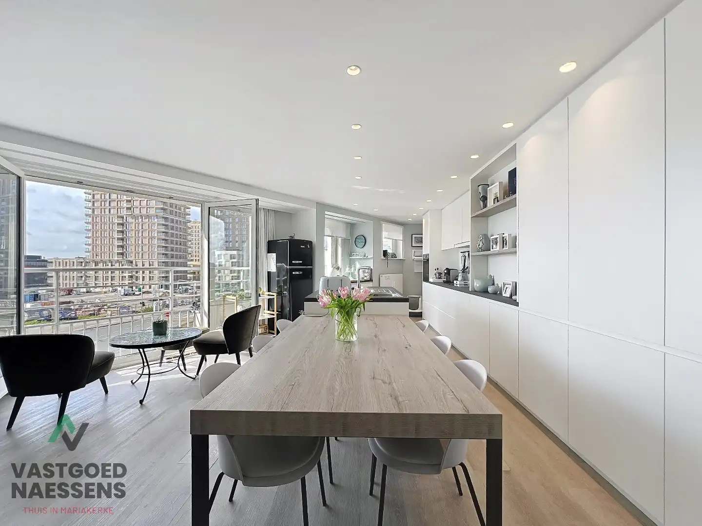 SCHITTEREND VERNIEUWD 2 SLPK APP VLAKBIJ ZEEDIJK foto 10