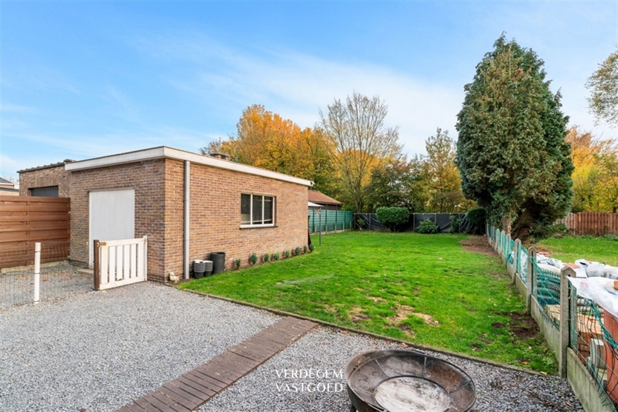 Woning met 4 slaapkamers, tuin en garage op topligging foto 19