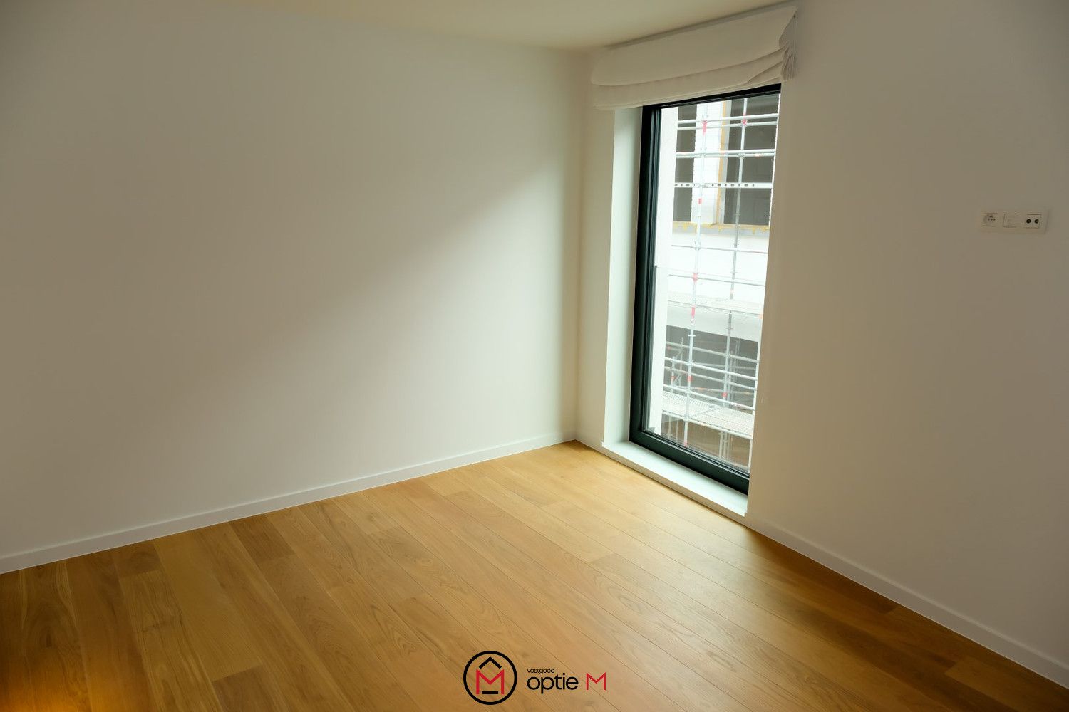 APPARTEMENT TE HUUR IN HASSELT – Ruim, licht en centraal gelegen foto 10