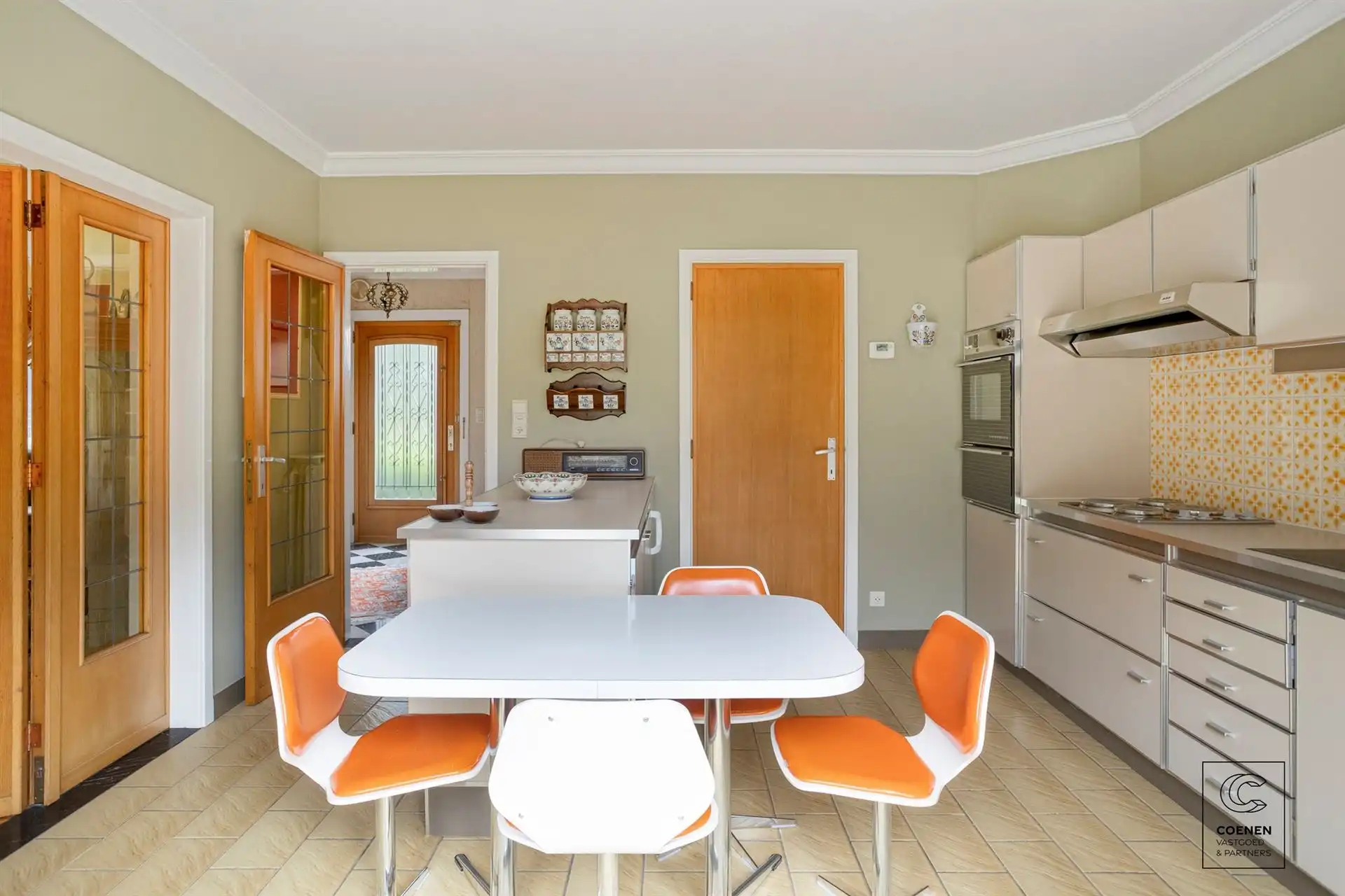 Te renoveren woning op een TOPlocatie te Schilde! foto 9