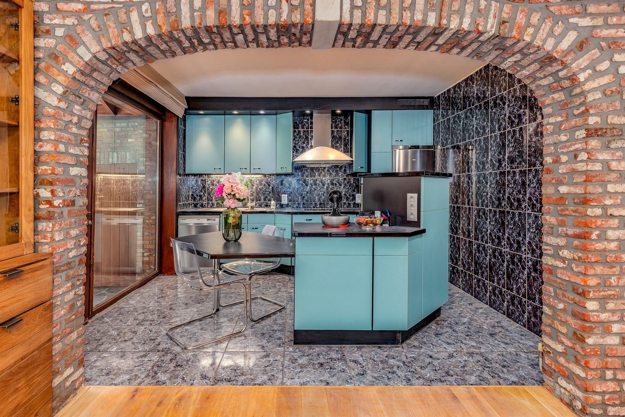 Charmante villa met 3 slaapkamers in Spaanse stijl te koop in Zoersel foto 6