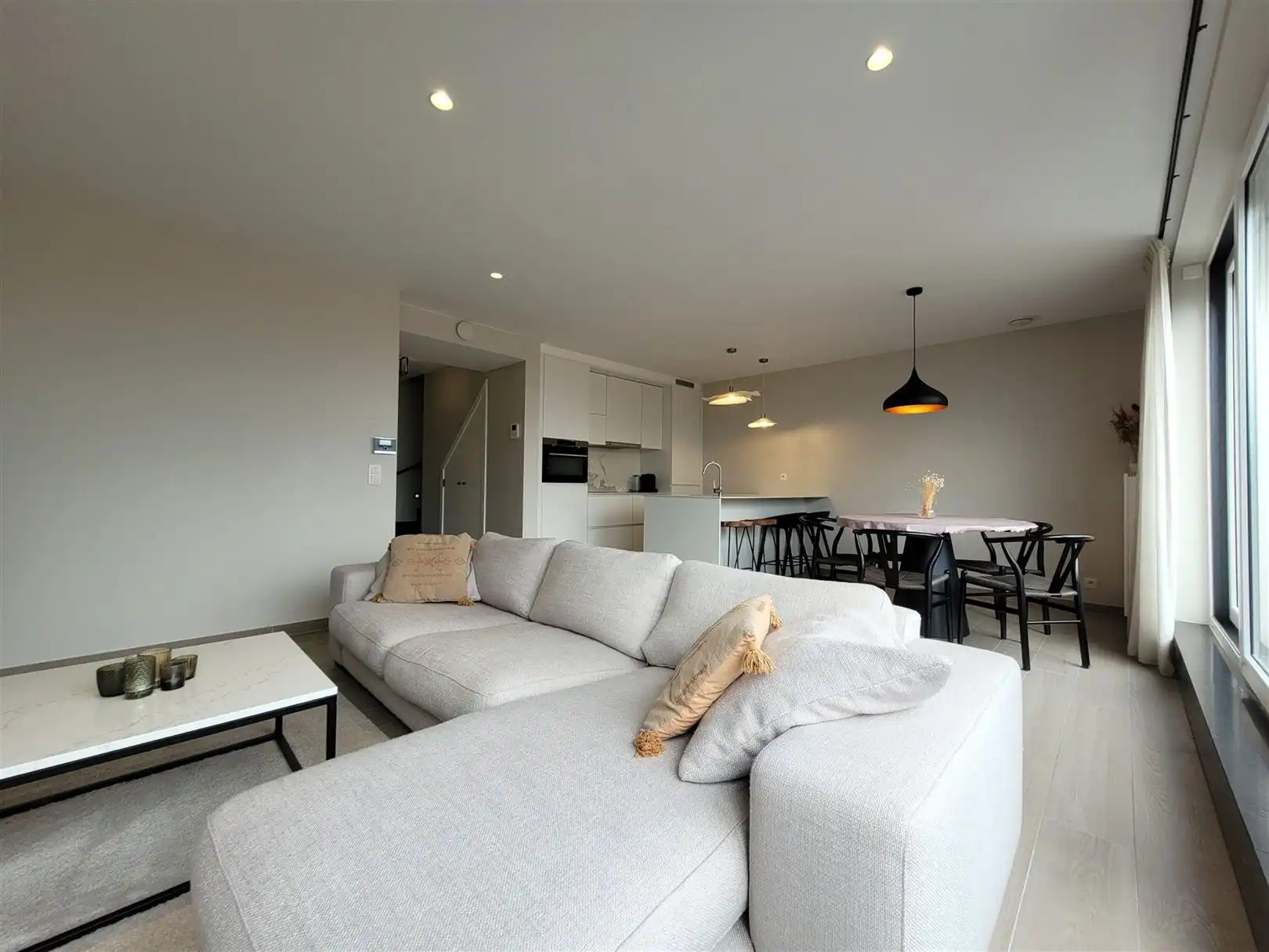 Gemeubeld duplex appartement aan de zonnekant foto 8