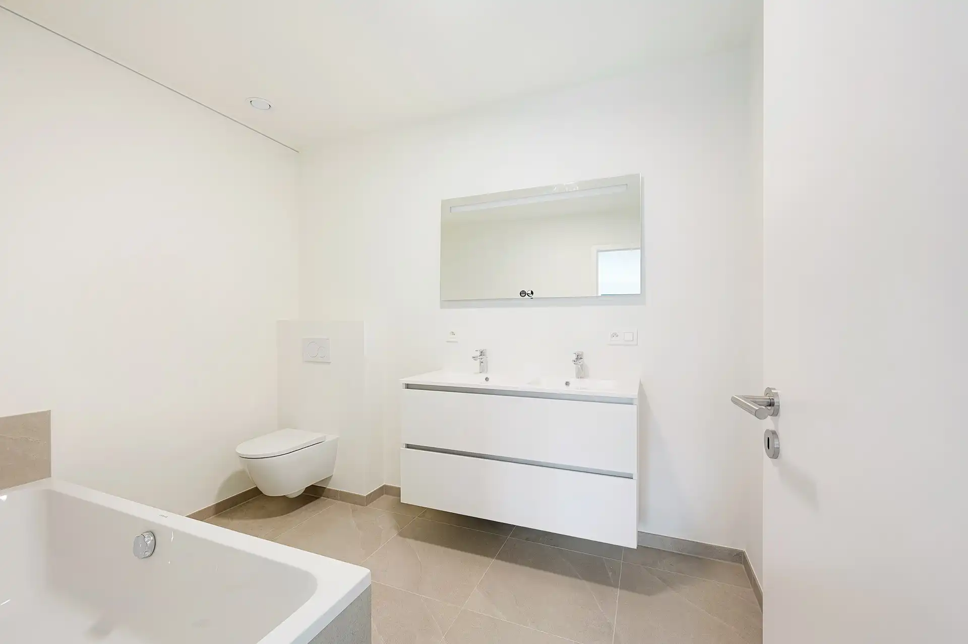 Architecturale BEN-woning met uitzonderlijke leefruimte en zonovergoten terrassen foto 27