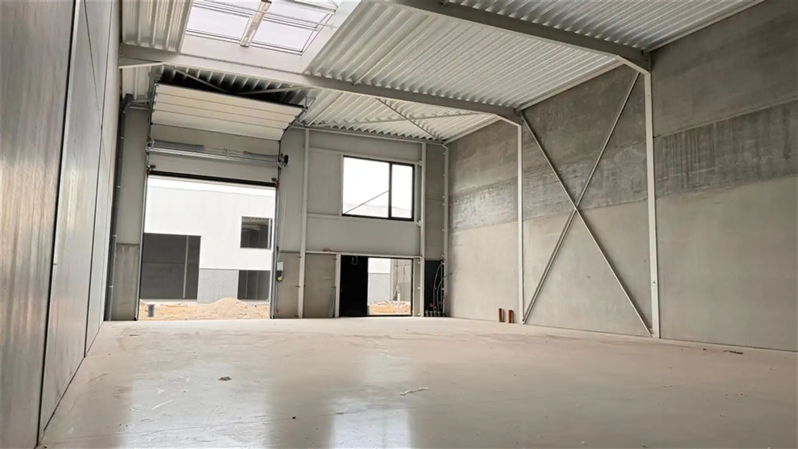 KMO UNIT TE HUUR foto 2