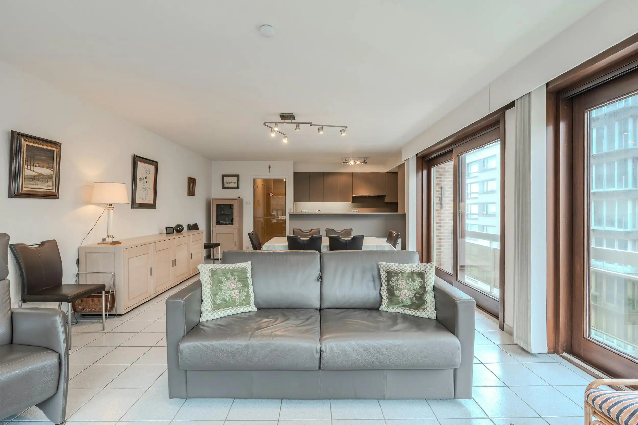 Hoekappartement met zijdelings zeezicht op toplocatie! foto 4