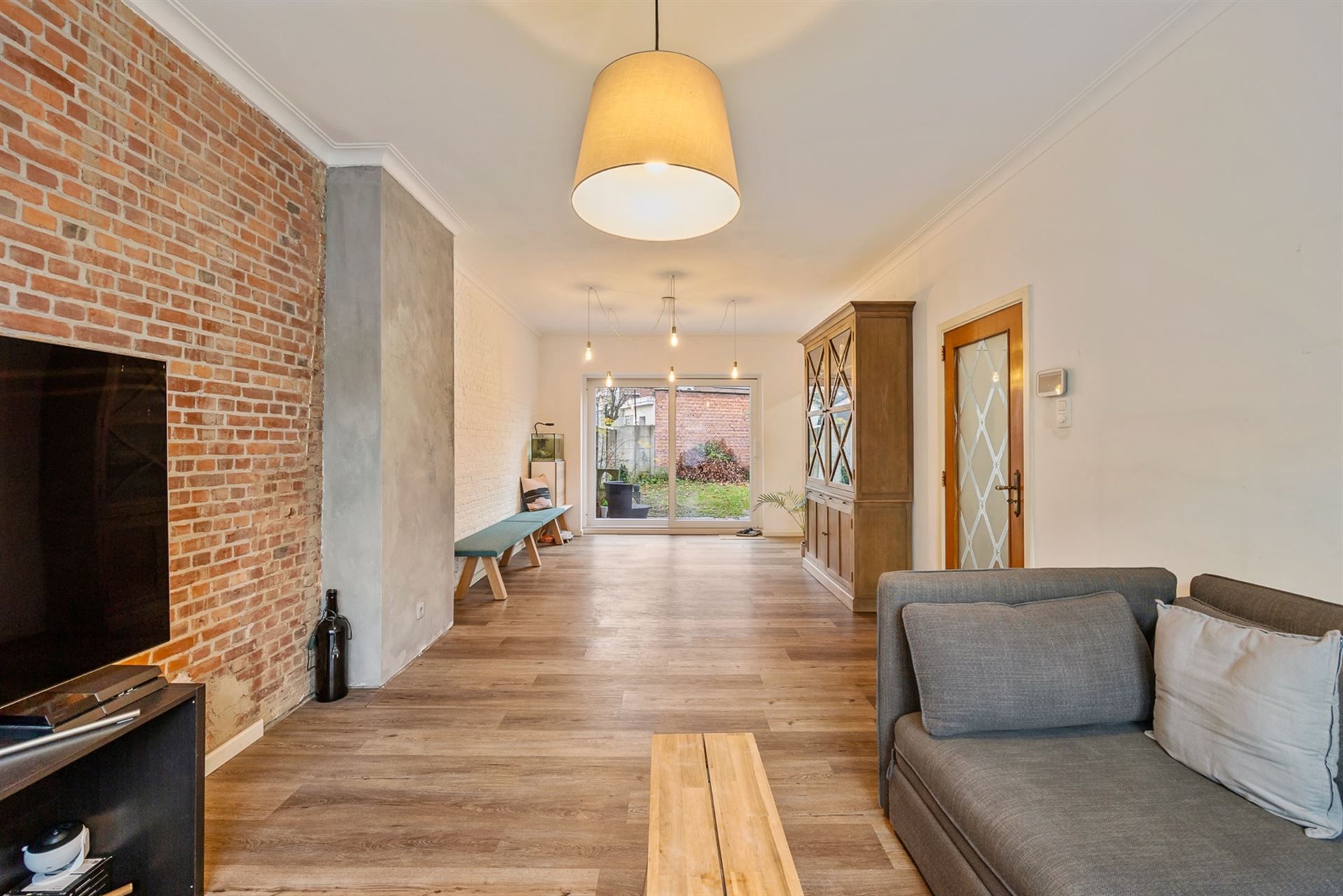 Instapklare en Ruime Gezinwoning met Tuin en Garage foto 4