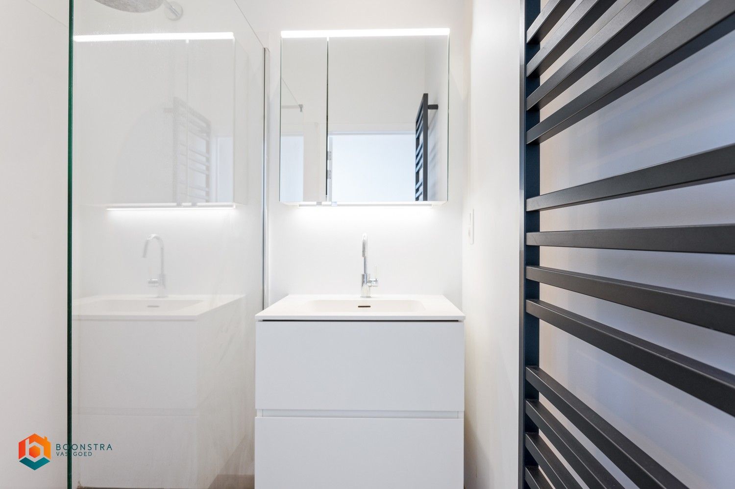 Exclusieve moderne villa met handelsruimte te Schriek foto 25